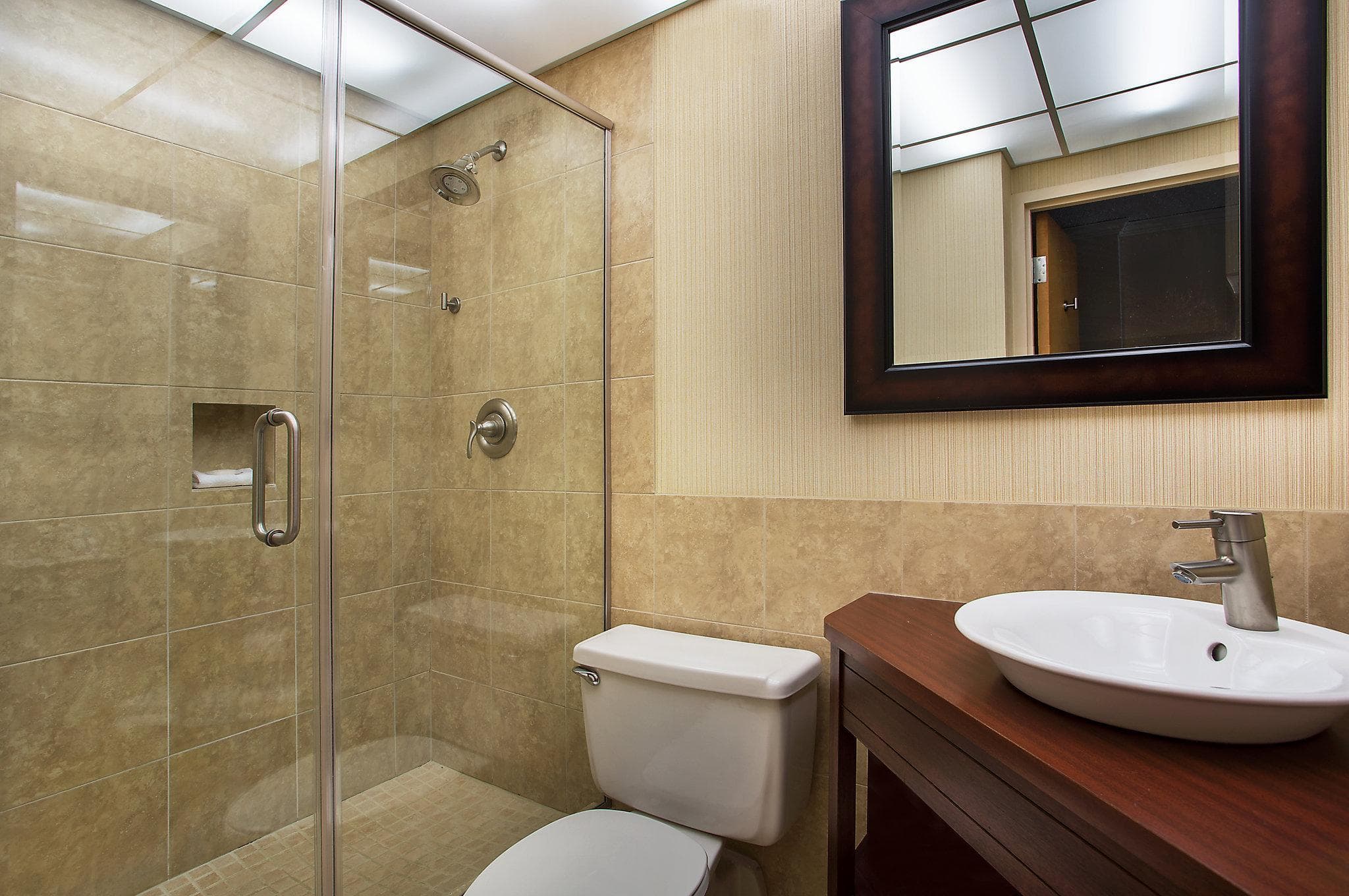 Crowne Plaza Knoxville Downtown University By IHG photo 3