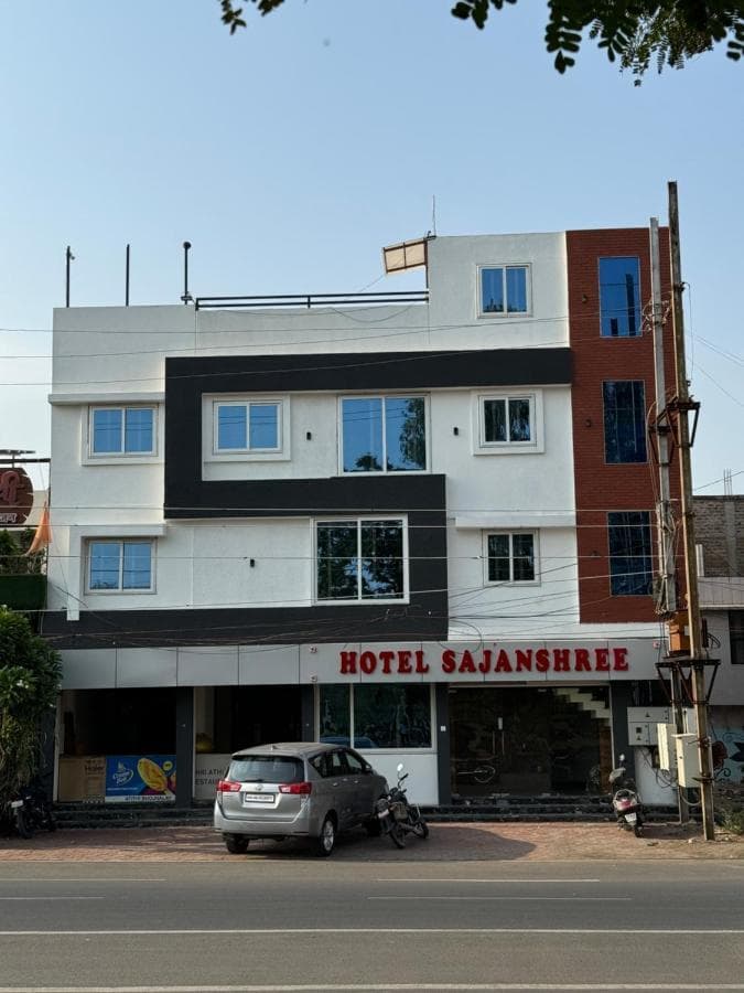 Hotel Sajanshree photo 4