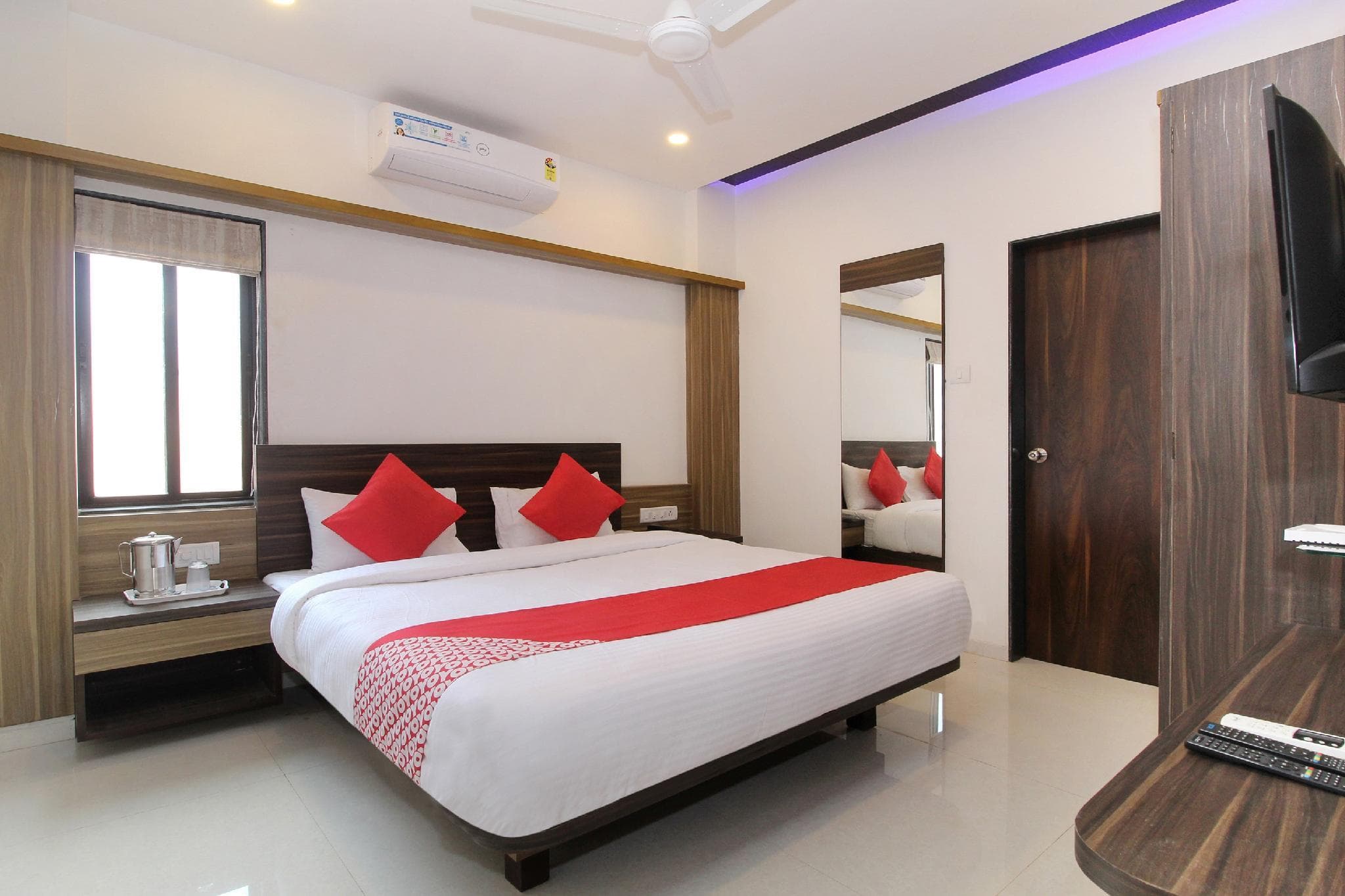 OYO 38421 Hotel Sarthak Residency
