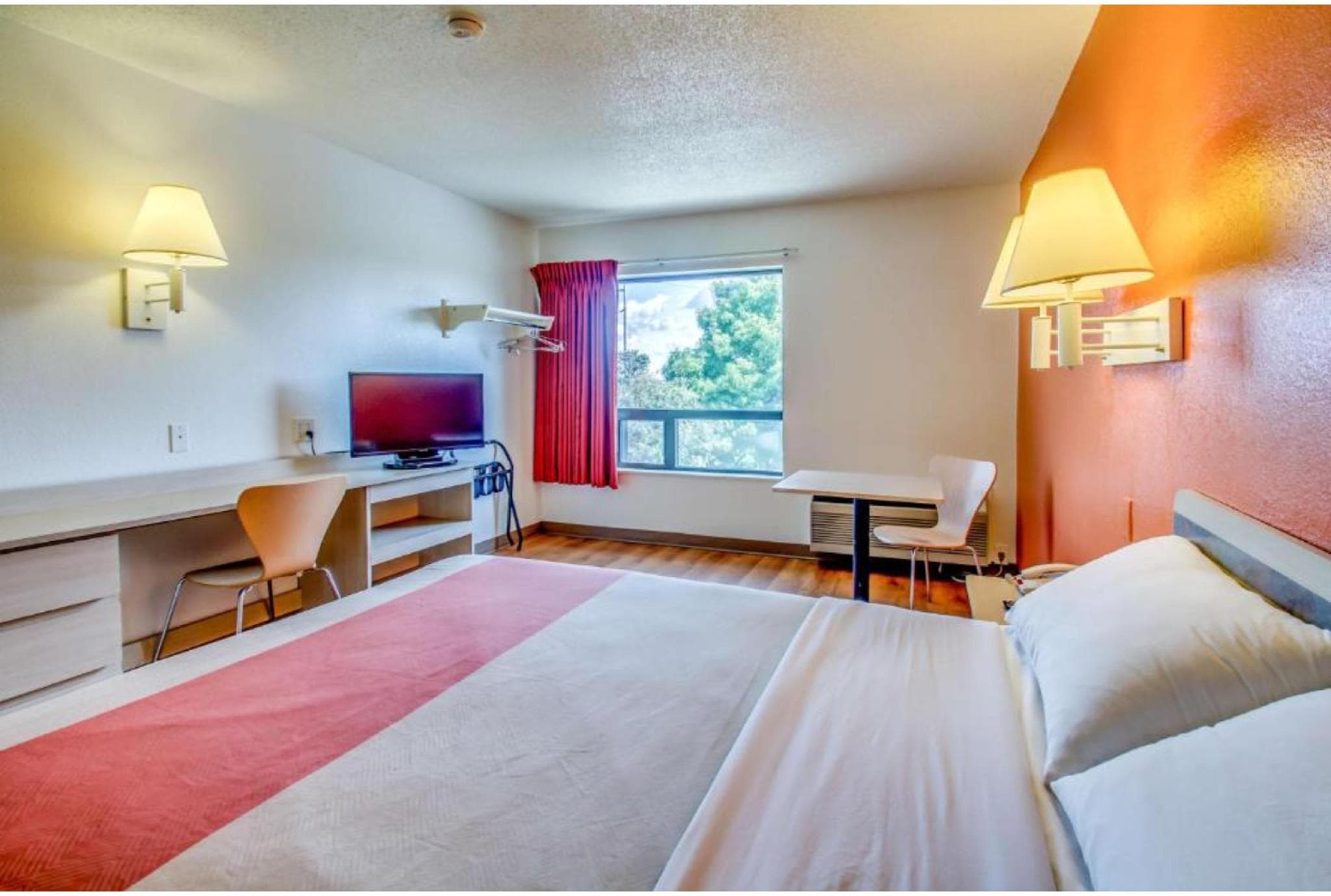 Motel 6 Amherst, NY - Buffalo photo 4
