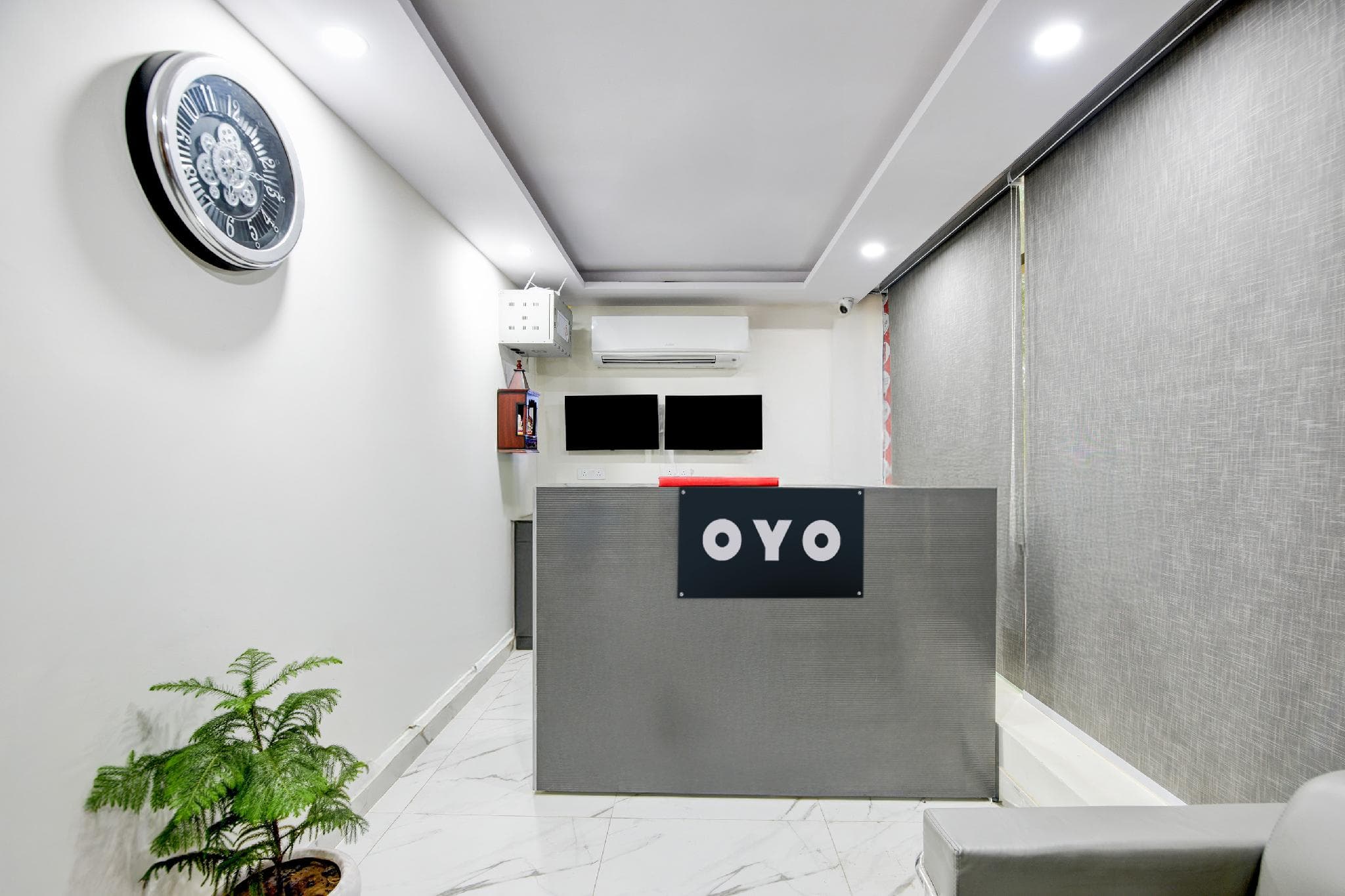 Collection O Hotel Evergreen photo 5