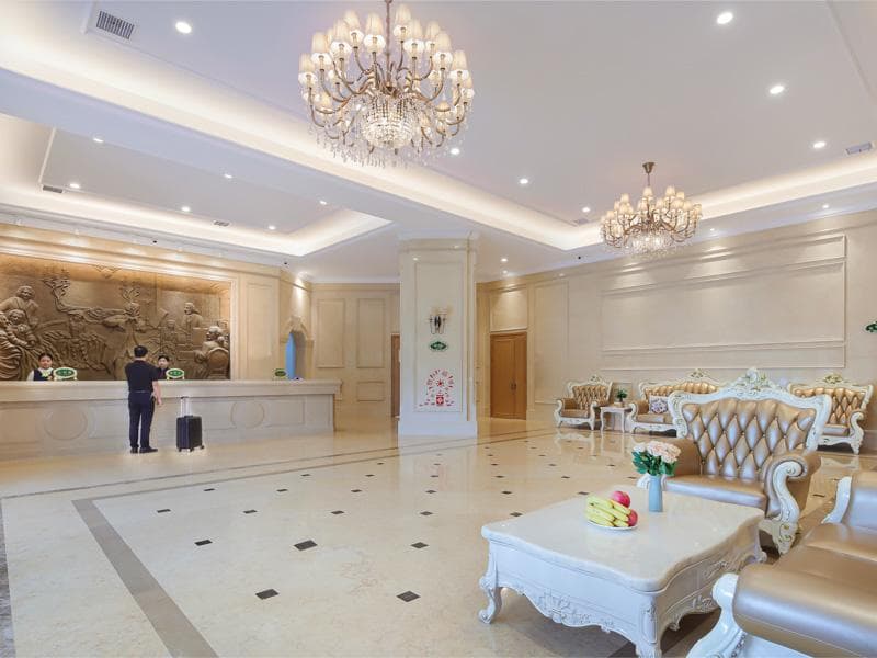 Vienna International Hotel Henan Puyang Zhongyuan East Road High-speed Railway Station photo 4