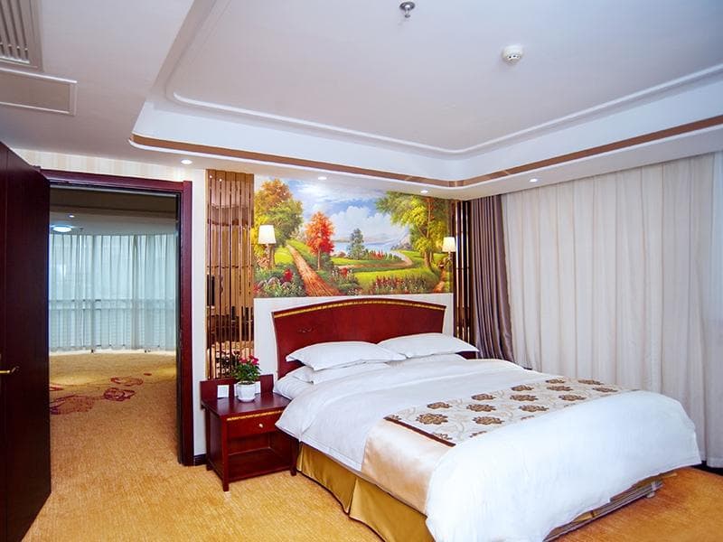 Vienna Classic Hotel Lianyungang Jiangshan photo 2