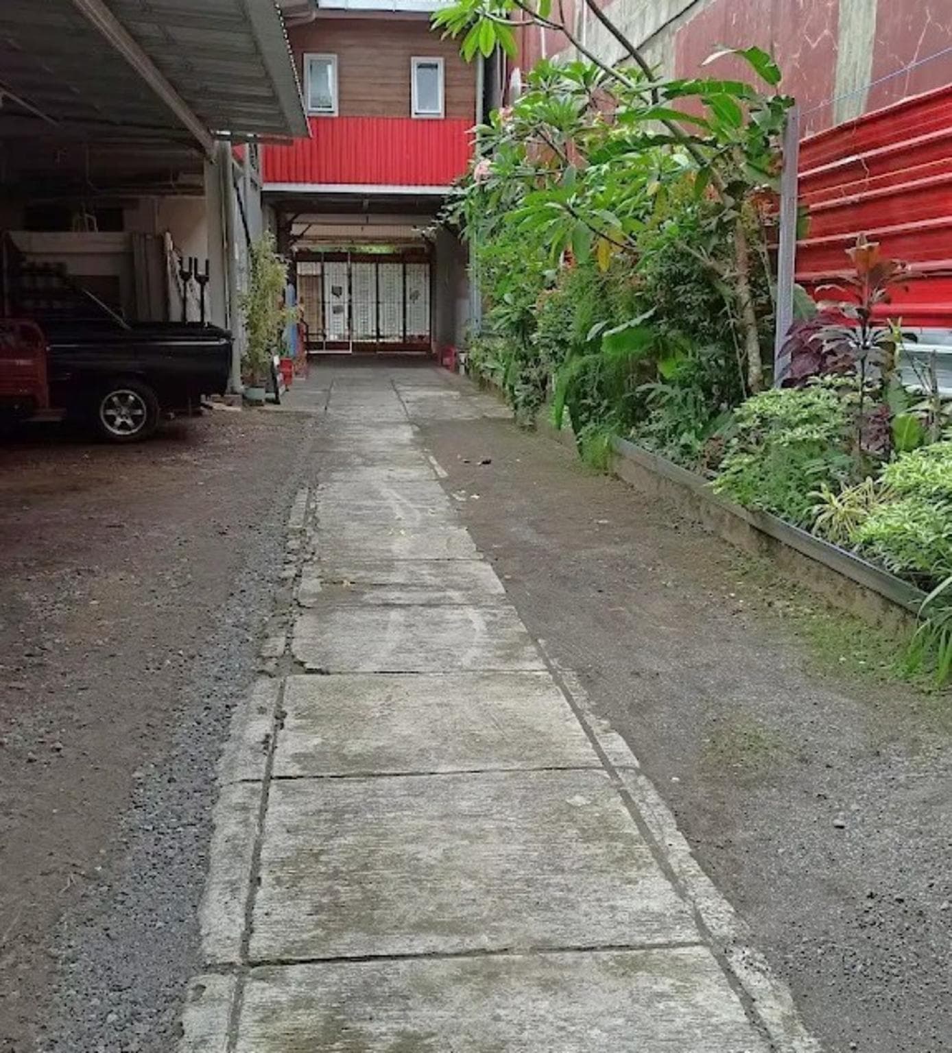 Ndalem Pundhi Guest House by Secoms photo 5
