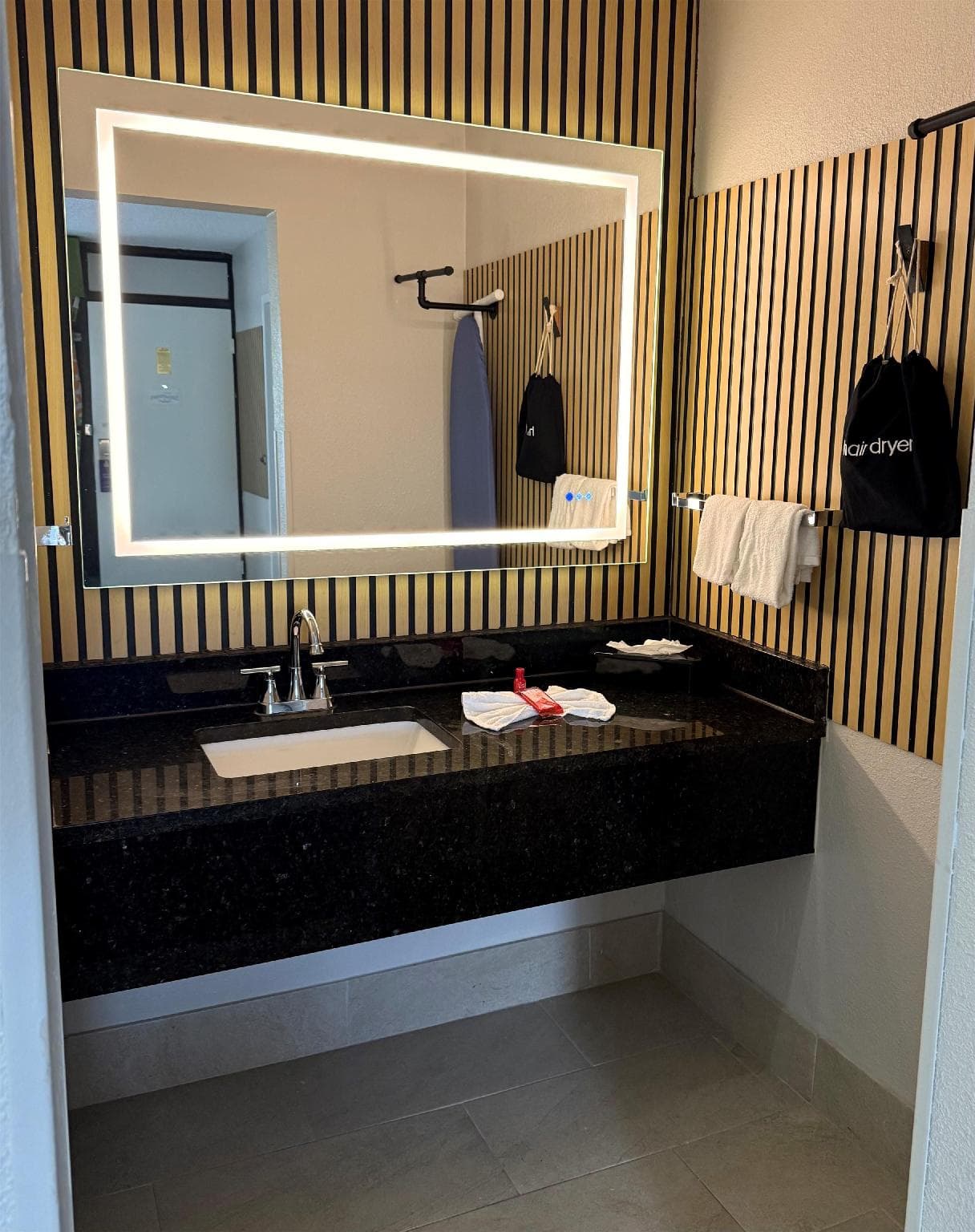 SureStay by Best Western Irving Grapevine DFW North photo 2