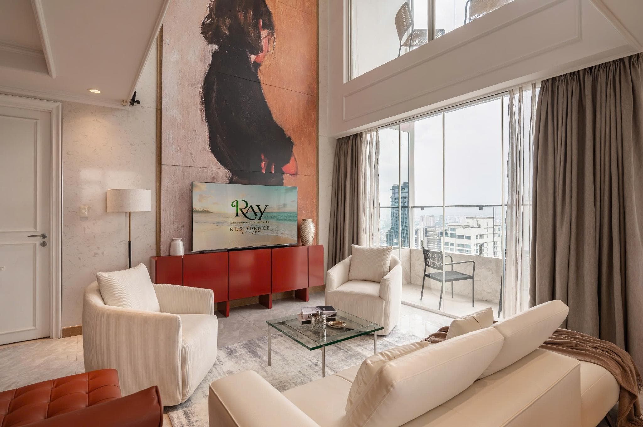 Charming white Saigon Penthouse/4 beds+2/Groups