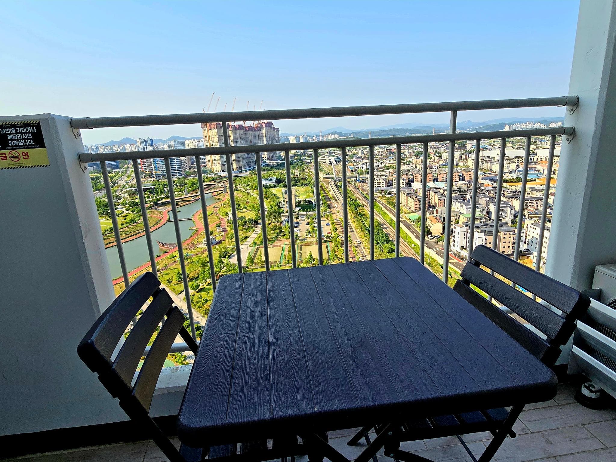 PARKVIEW TERRACE photo 2