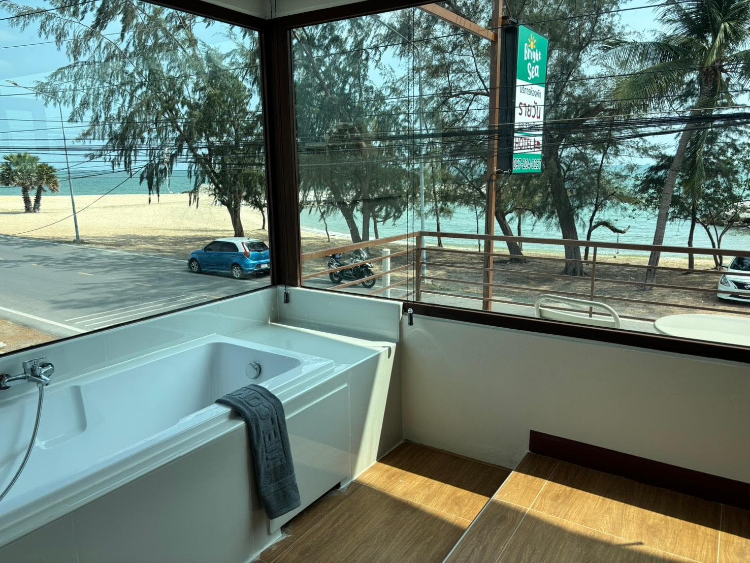 Bright Sea Hotel photo 2