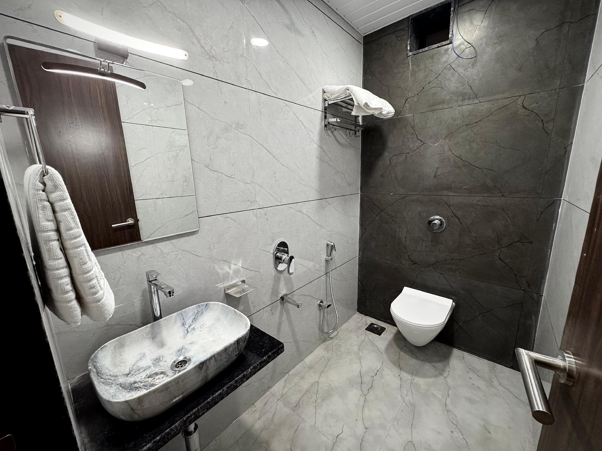 Hotel Vanvira photo 2