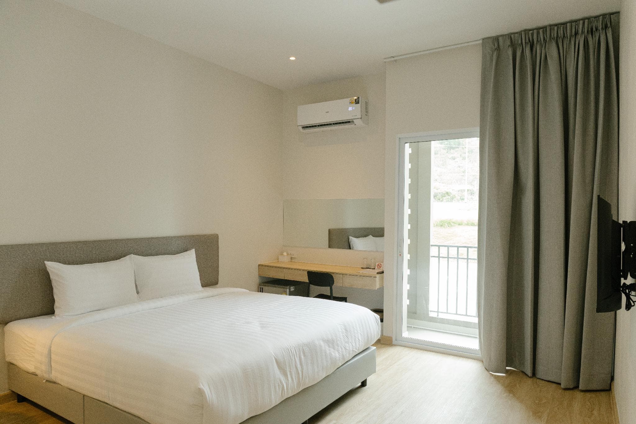 M Hotel Kanchanaburi photo 2