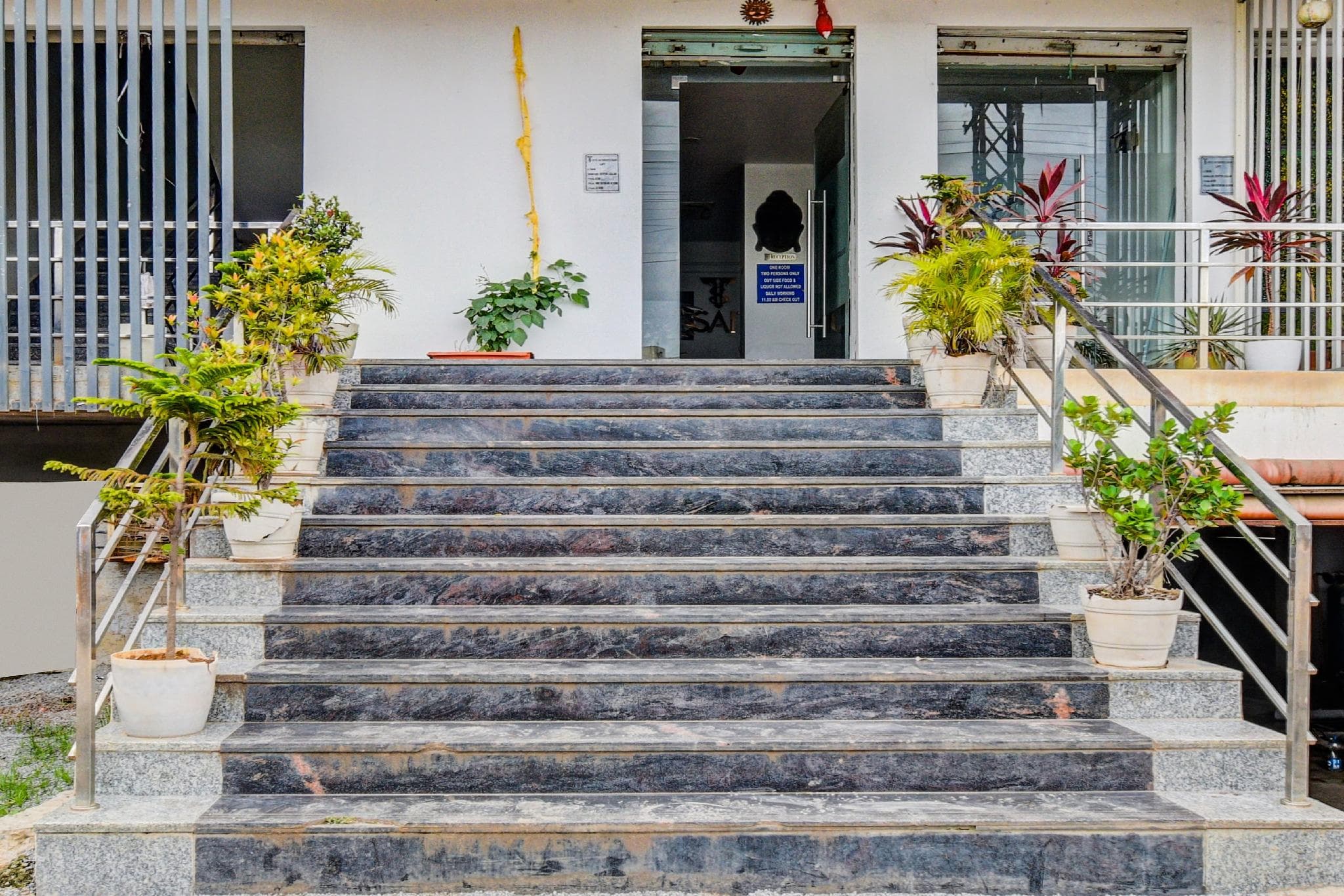 Townhouse Oak Shri Jagannath Temple Formerly Sai Thrishul Grand photo 3