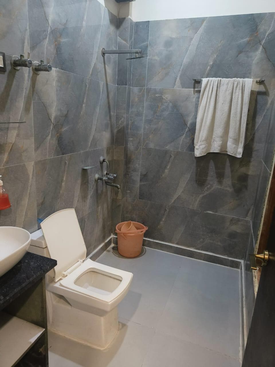 Hotel OPM photo 2