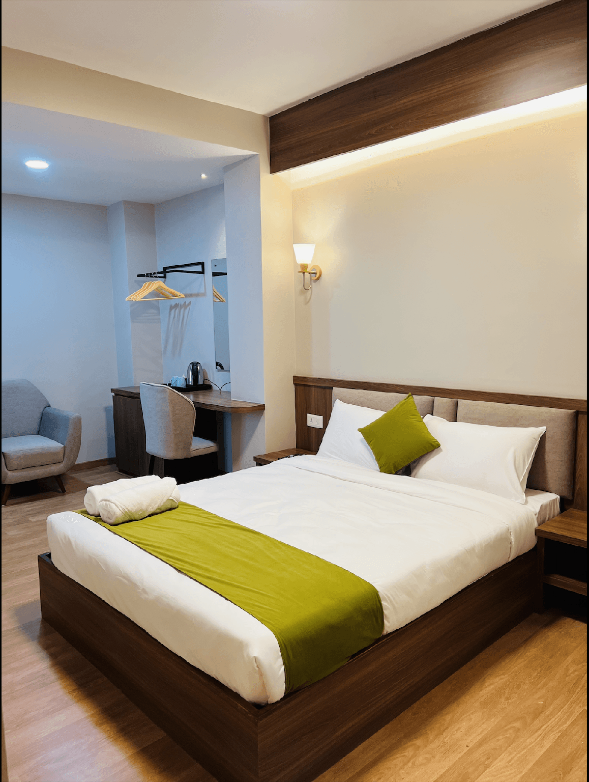 The Old Alley Hotel & Apartment