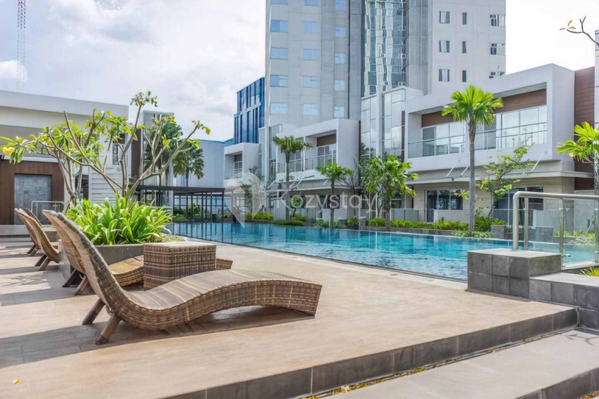 AKR Gallery West Apartment Cityview