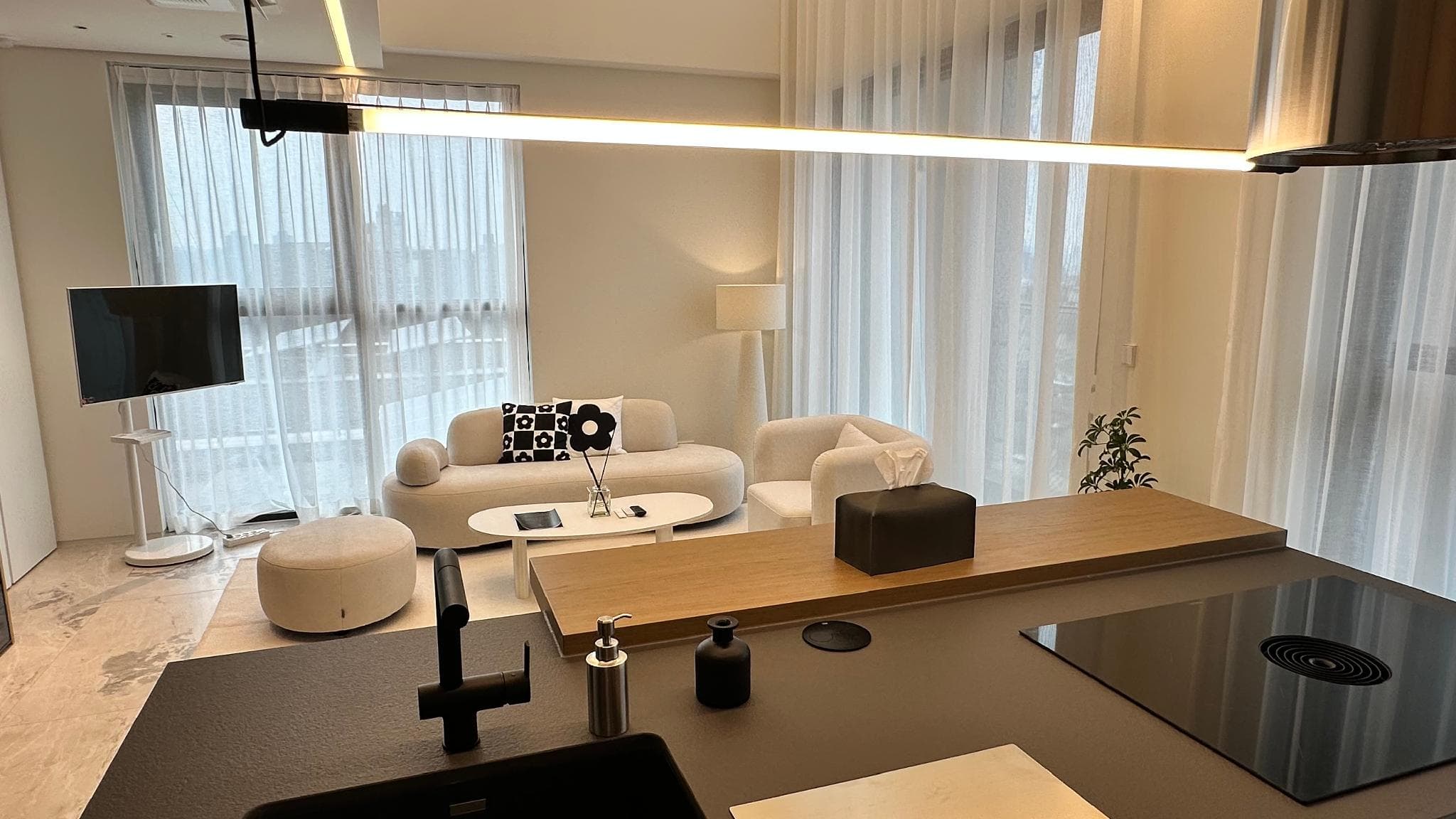 Caelum Black Gangnam Luxury Residence photo 4
