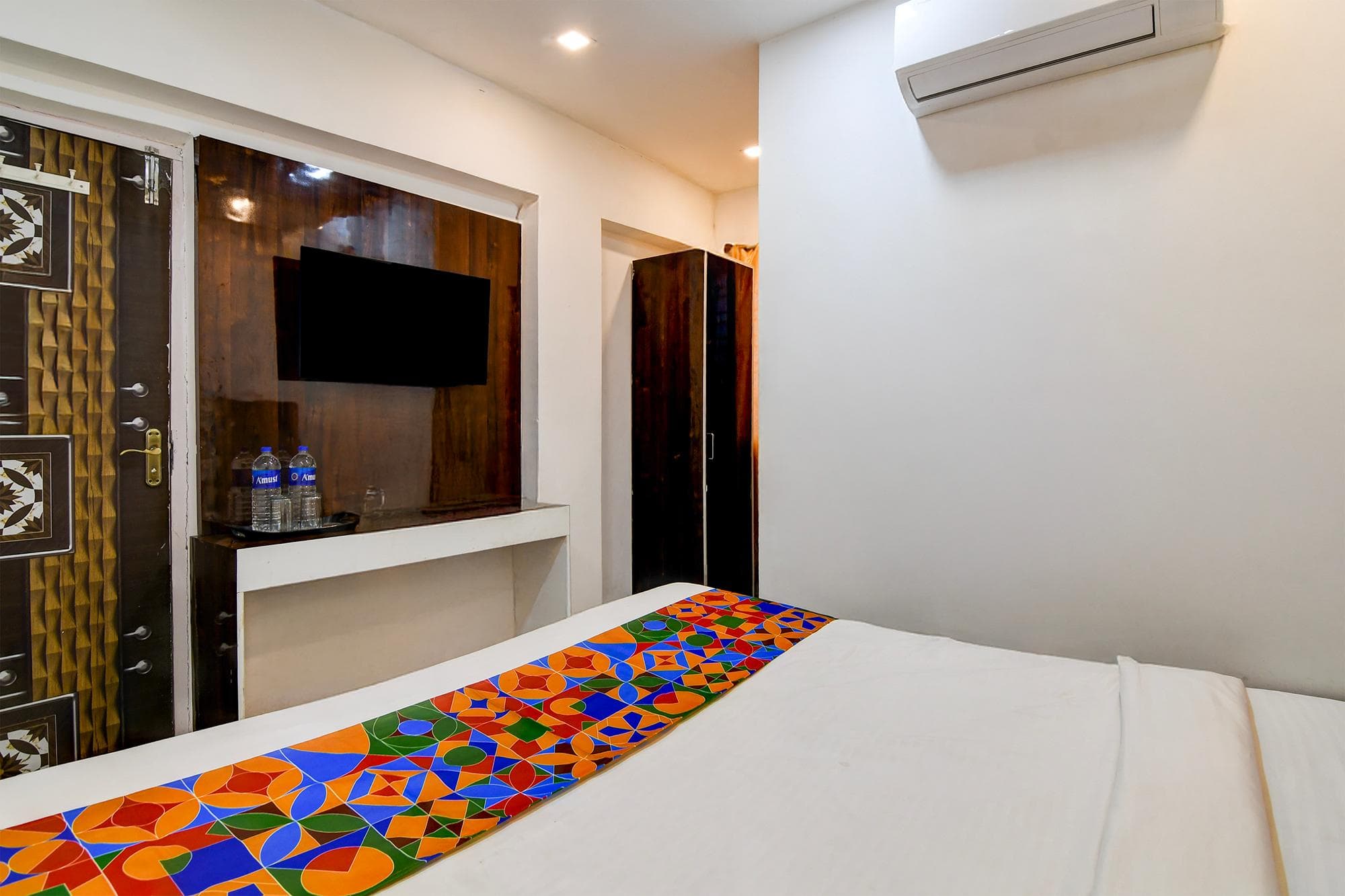 FabHotel Royal Palace Ruby photo 4