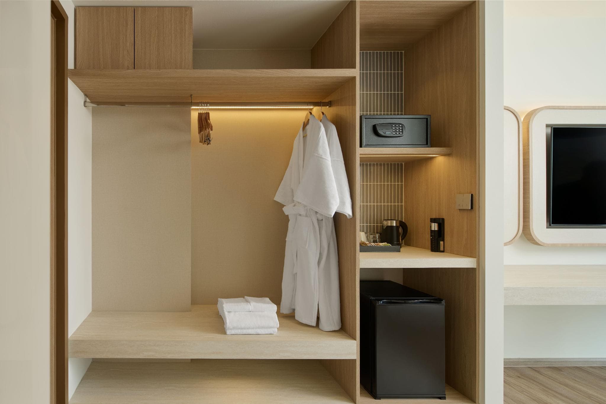 Phetara Hotel Mahachai by PCL photo 2