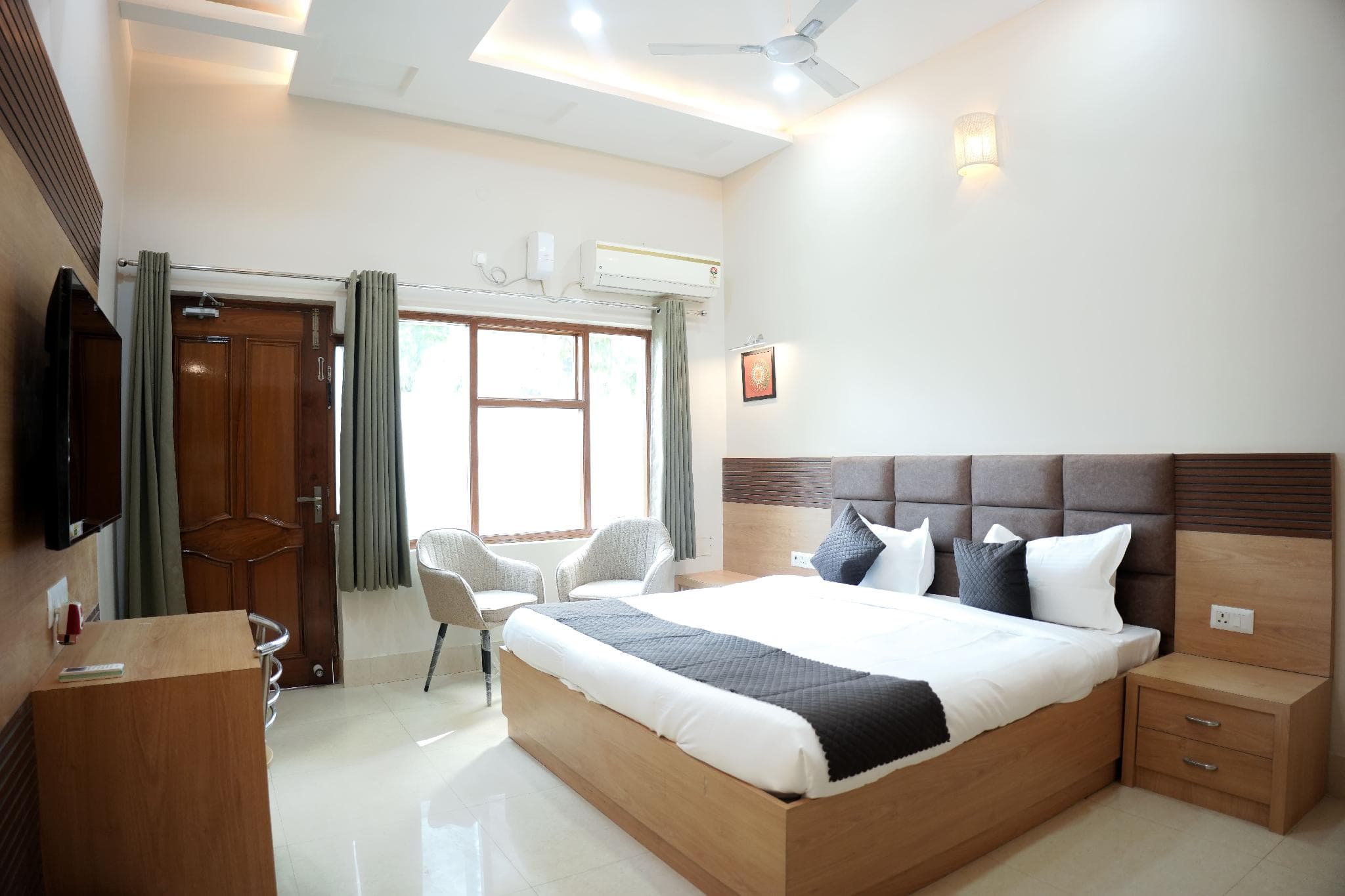 Satguru Villa photo 2