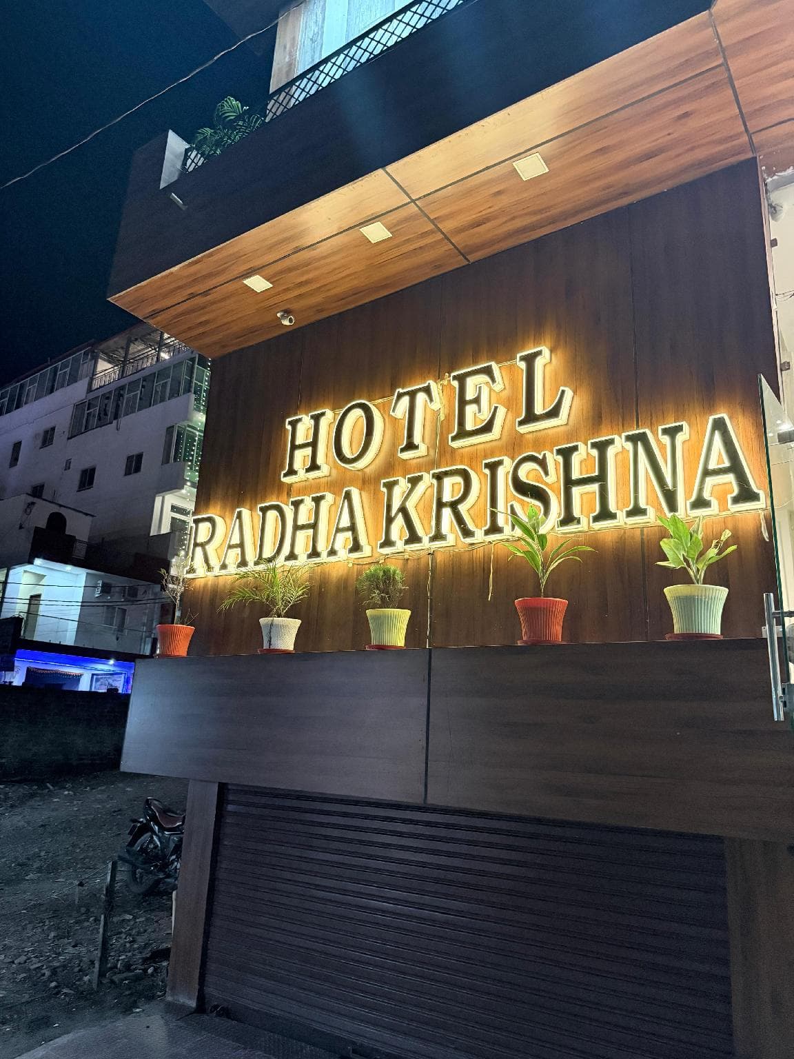 Hotel Drip Inn - Radha Krishna