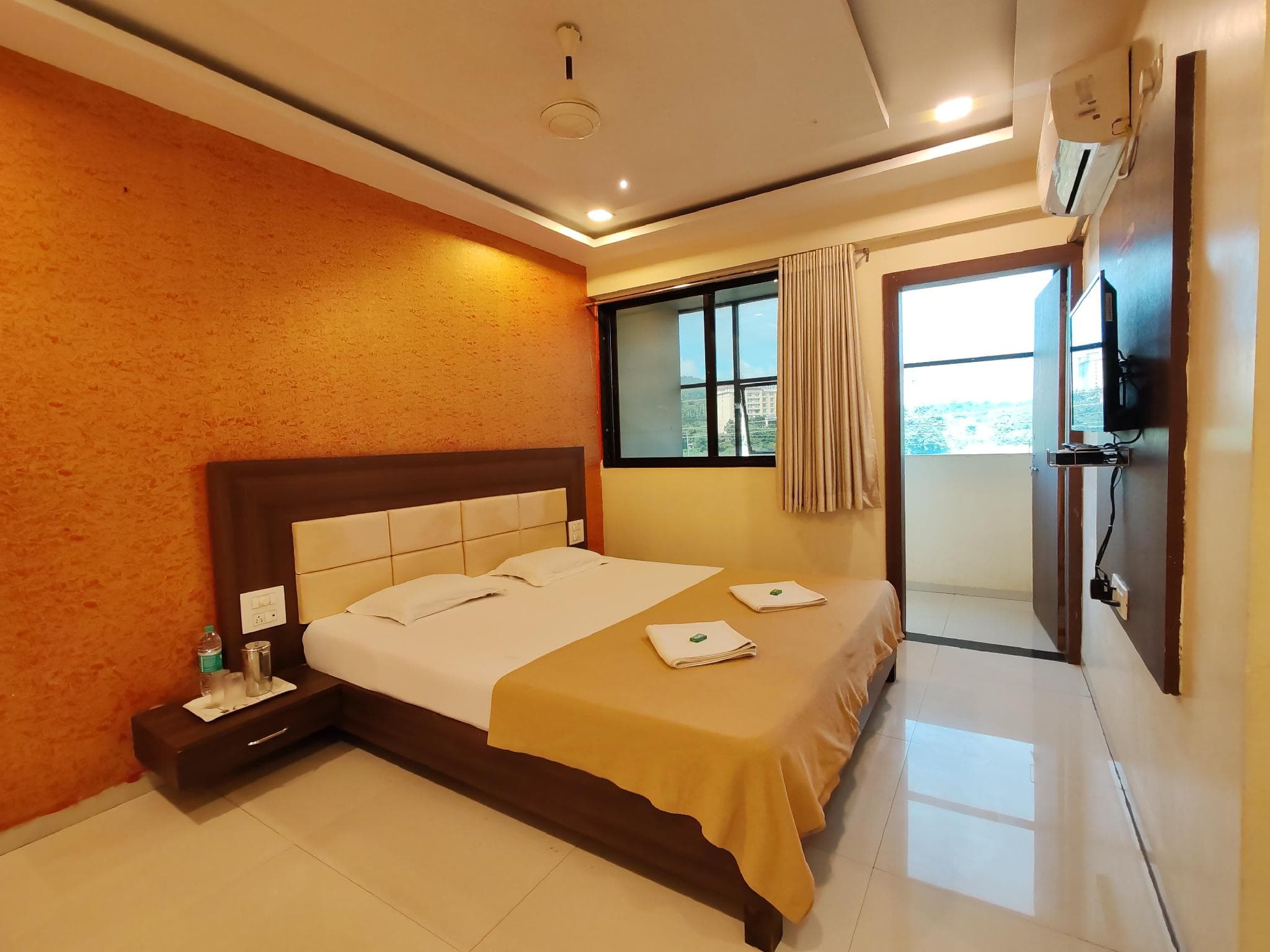 Hotel Sai Keshar Residency photo 5