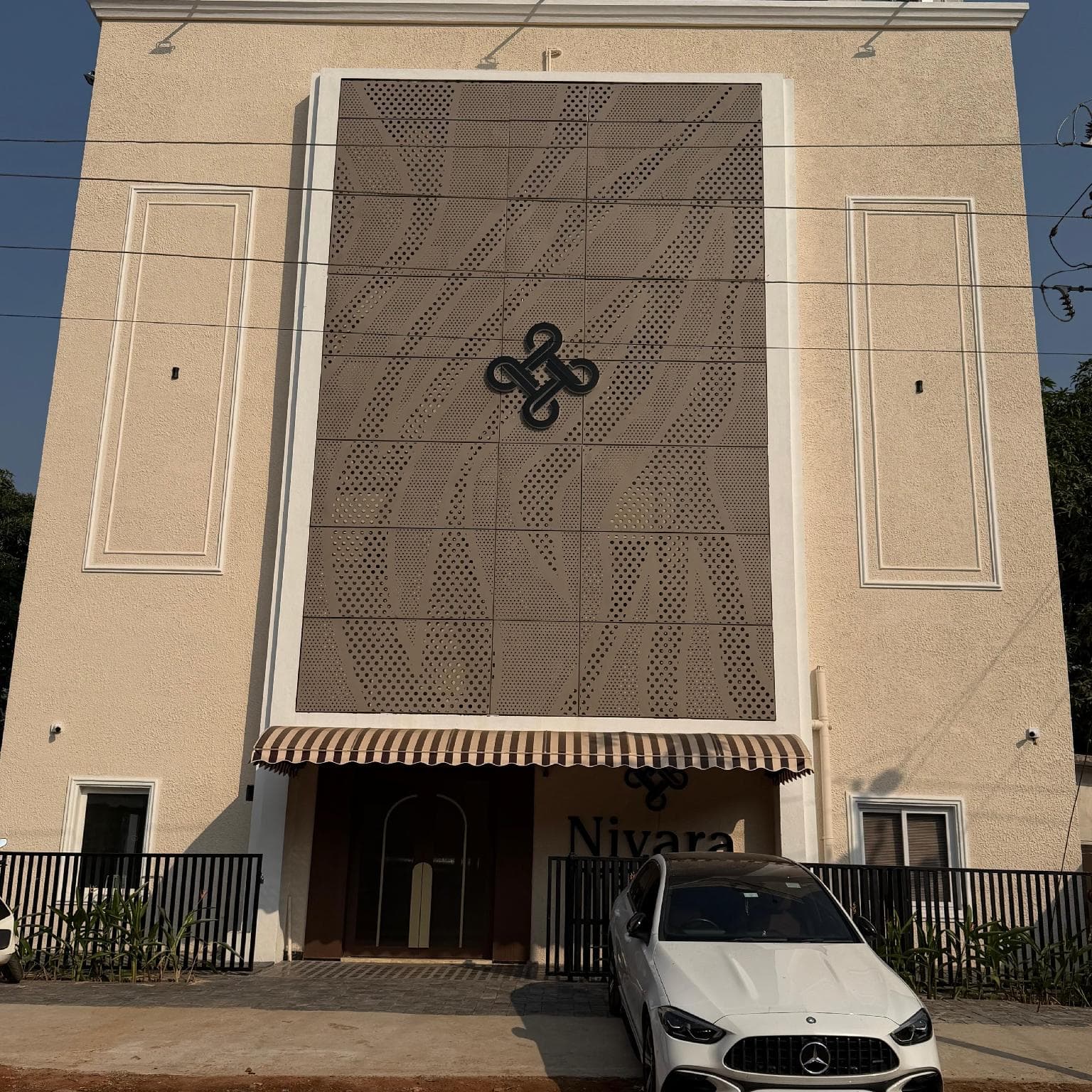 Nivara Heights Hotel ( Beside DLF Cyber city)
