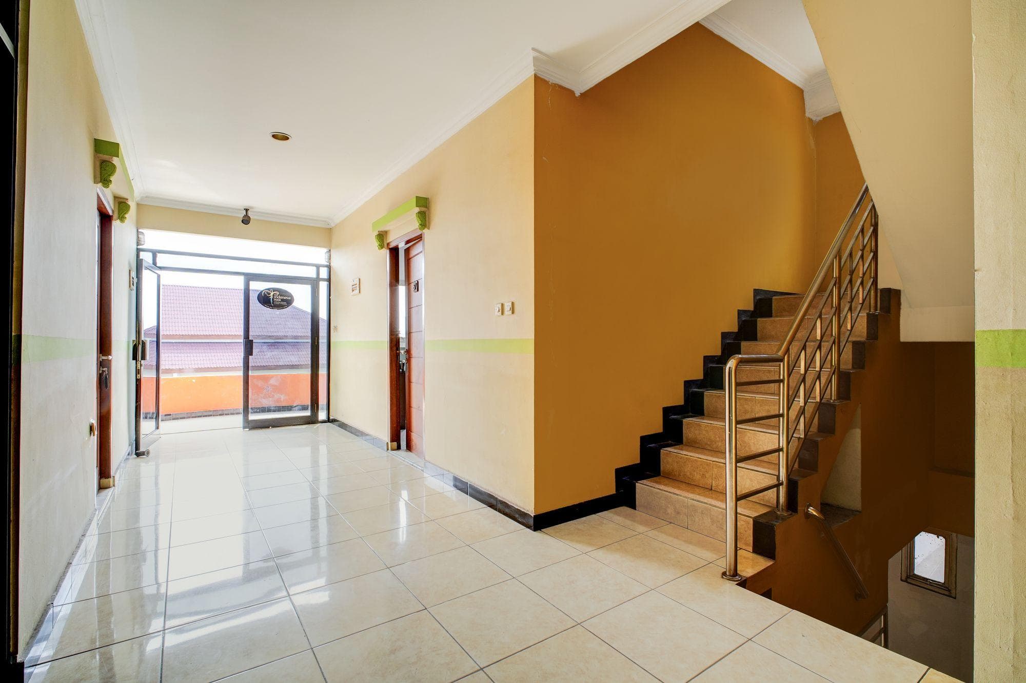 Dancenter Hotel Mutiara Kelapa Dua photo 4