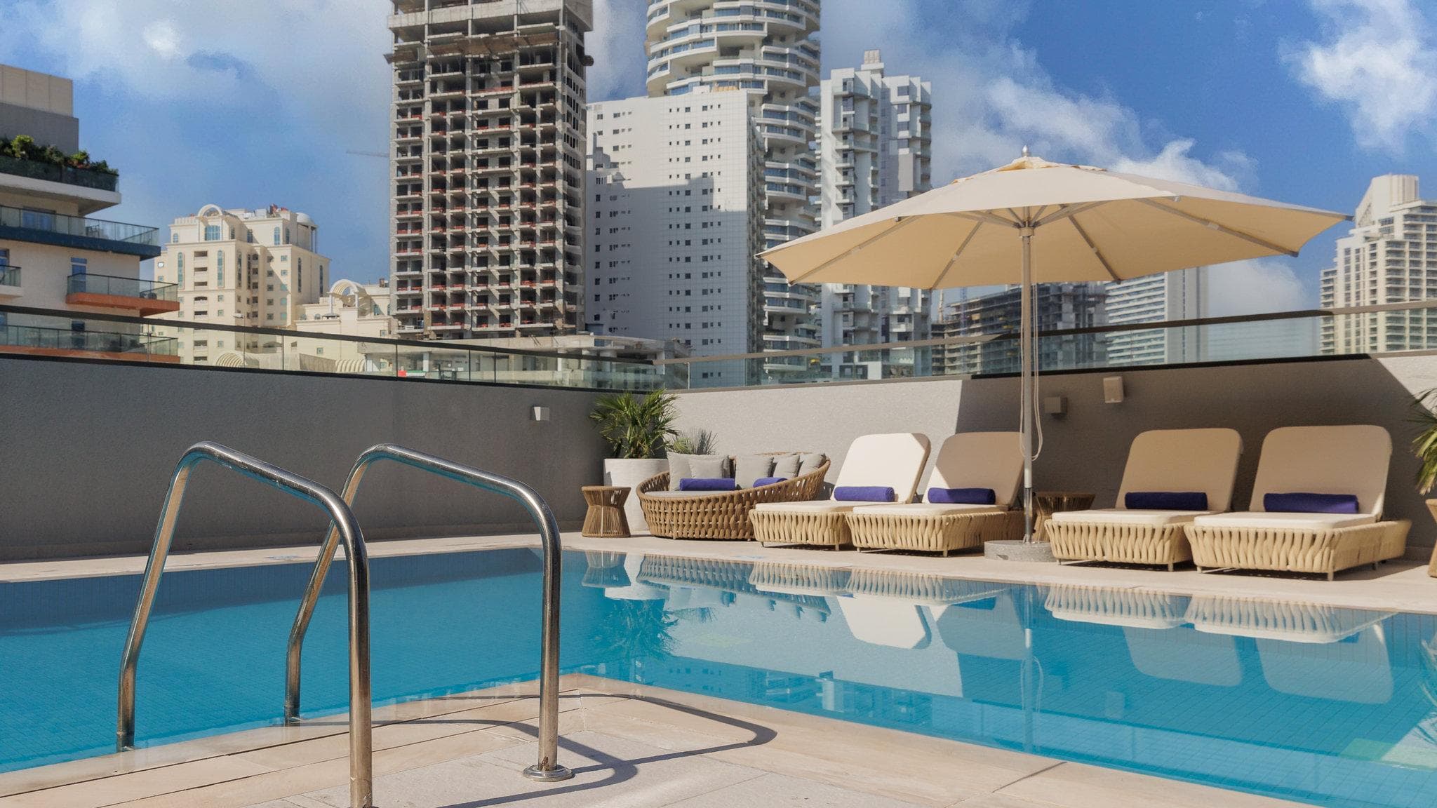 Holiday Inn Dubai Jumeirah Village Circle by IHG photo 5