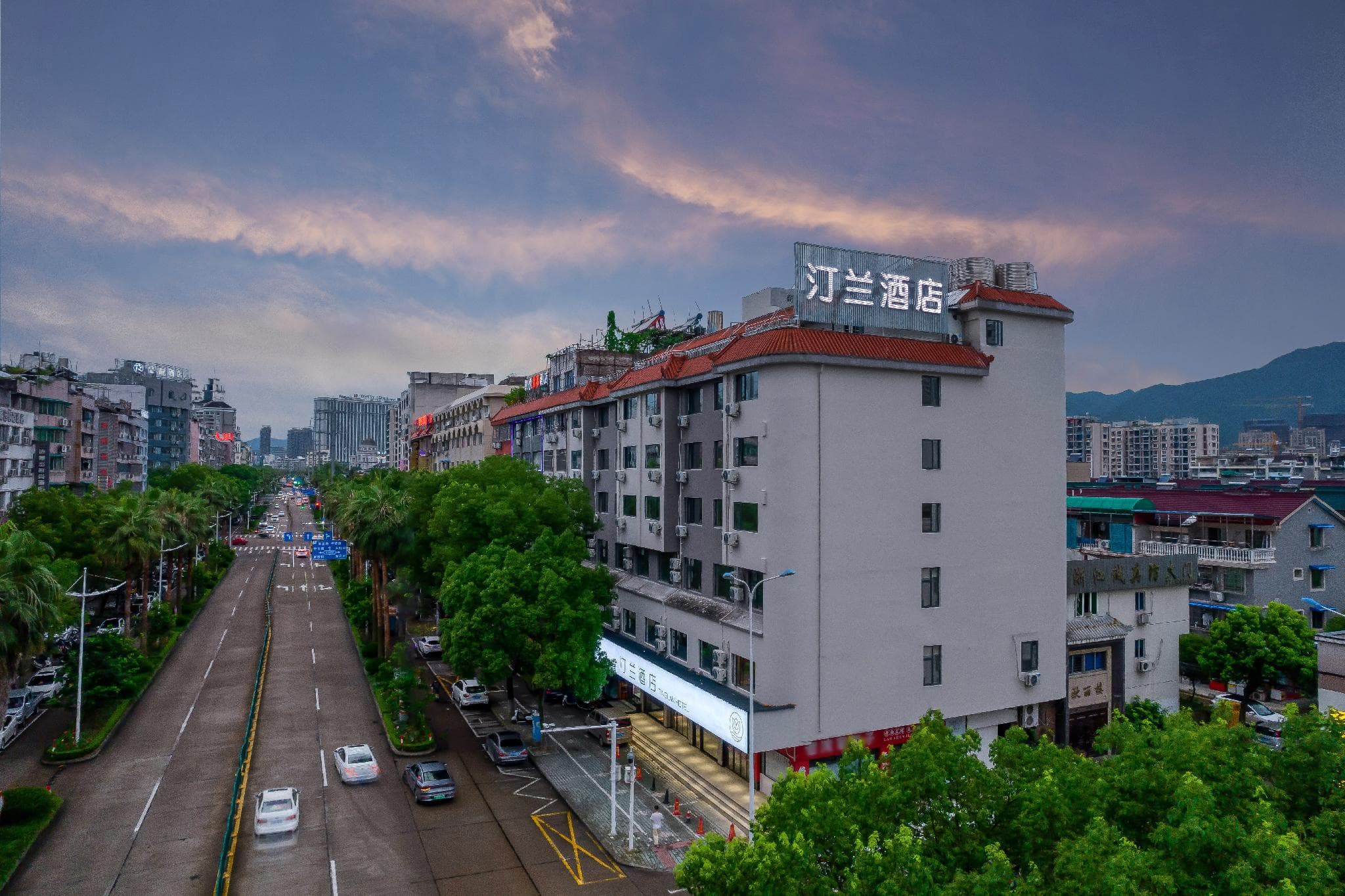 TINGLAN  Hotel photo 4