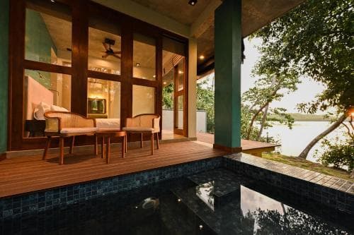 Roo Water Villas