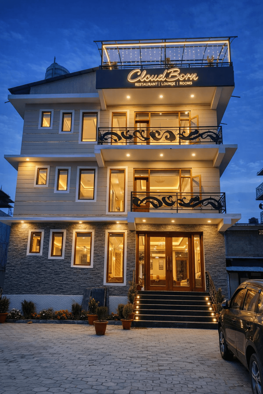 CloudBorn Rooftop Lounge and Stay