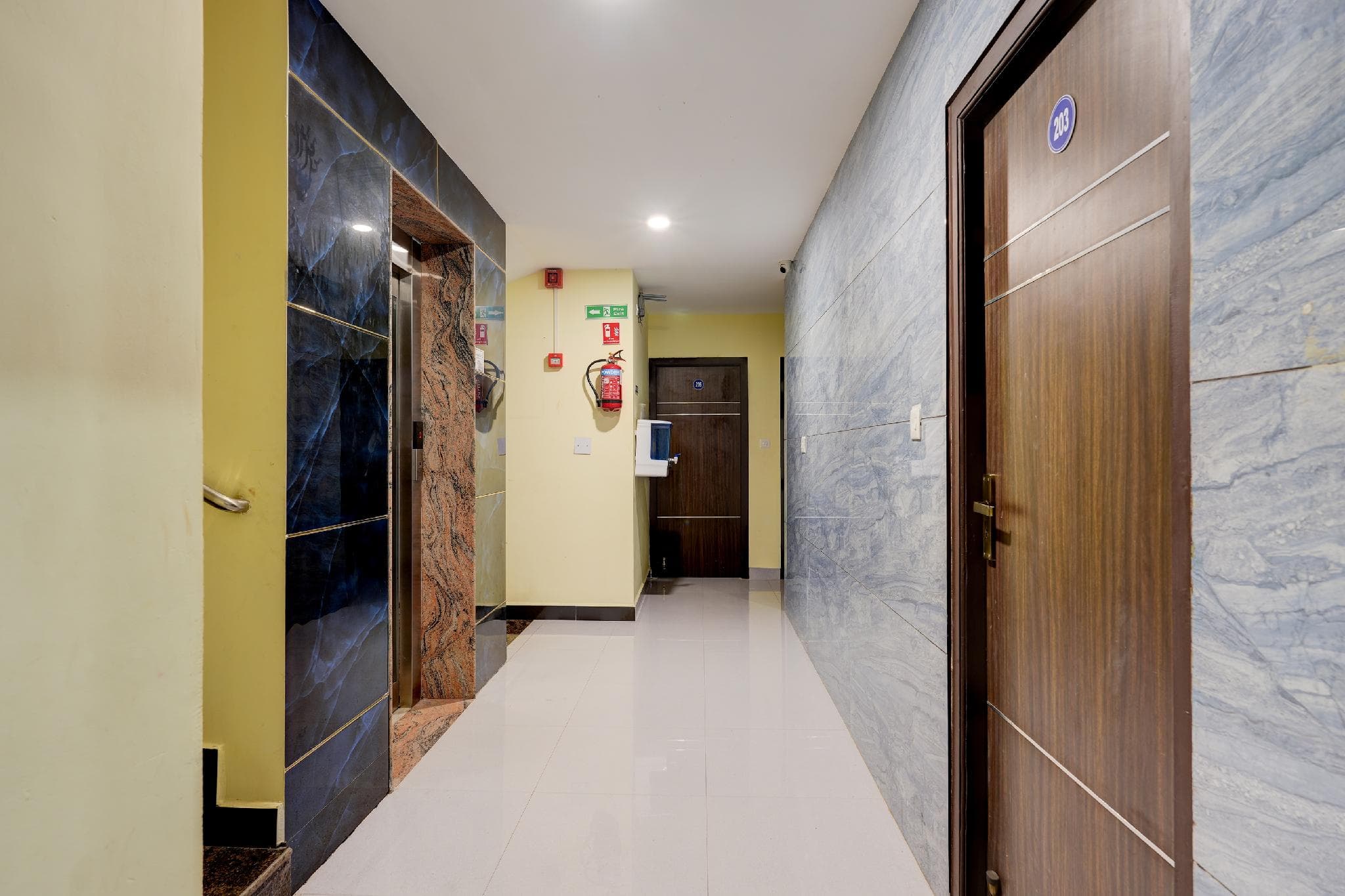 Super Townhouse IG Medical College Pondicherry Formerly Sri Vi Ka Residency photo 4