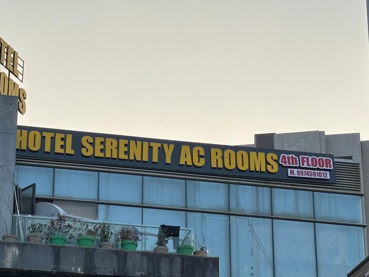 HOTEL SERENITY photo 3