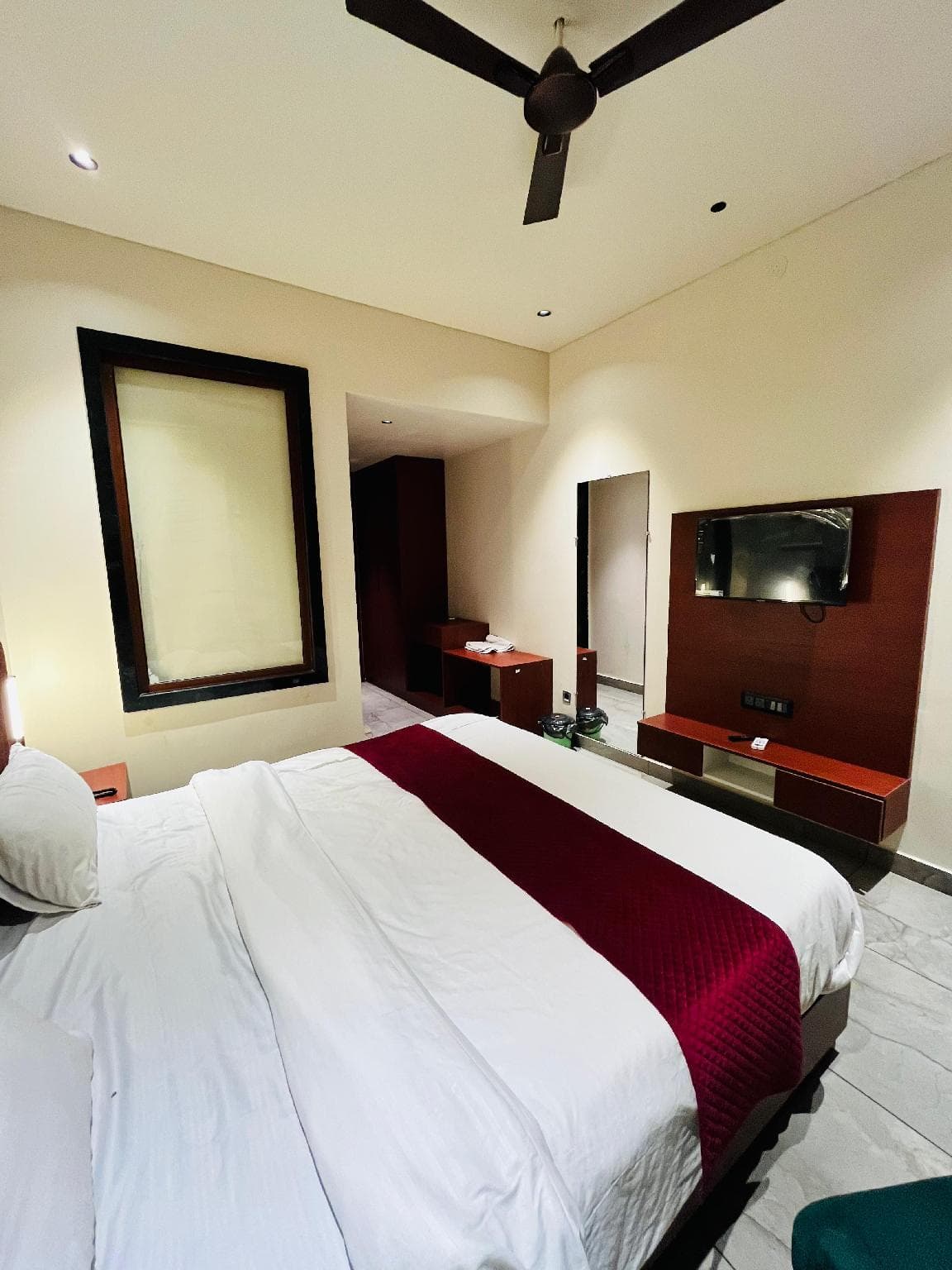 Hotel Maharaja 2 photo 2