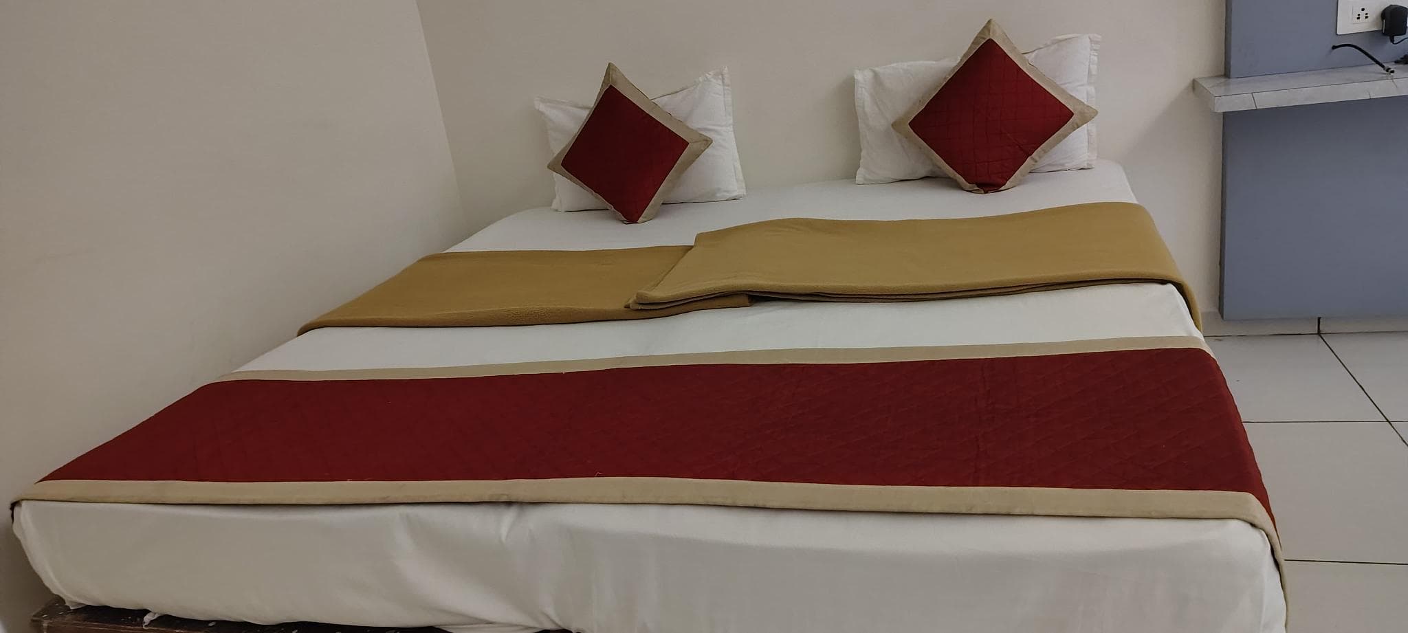 HOTEL PRAGATI