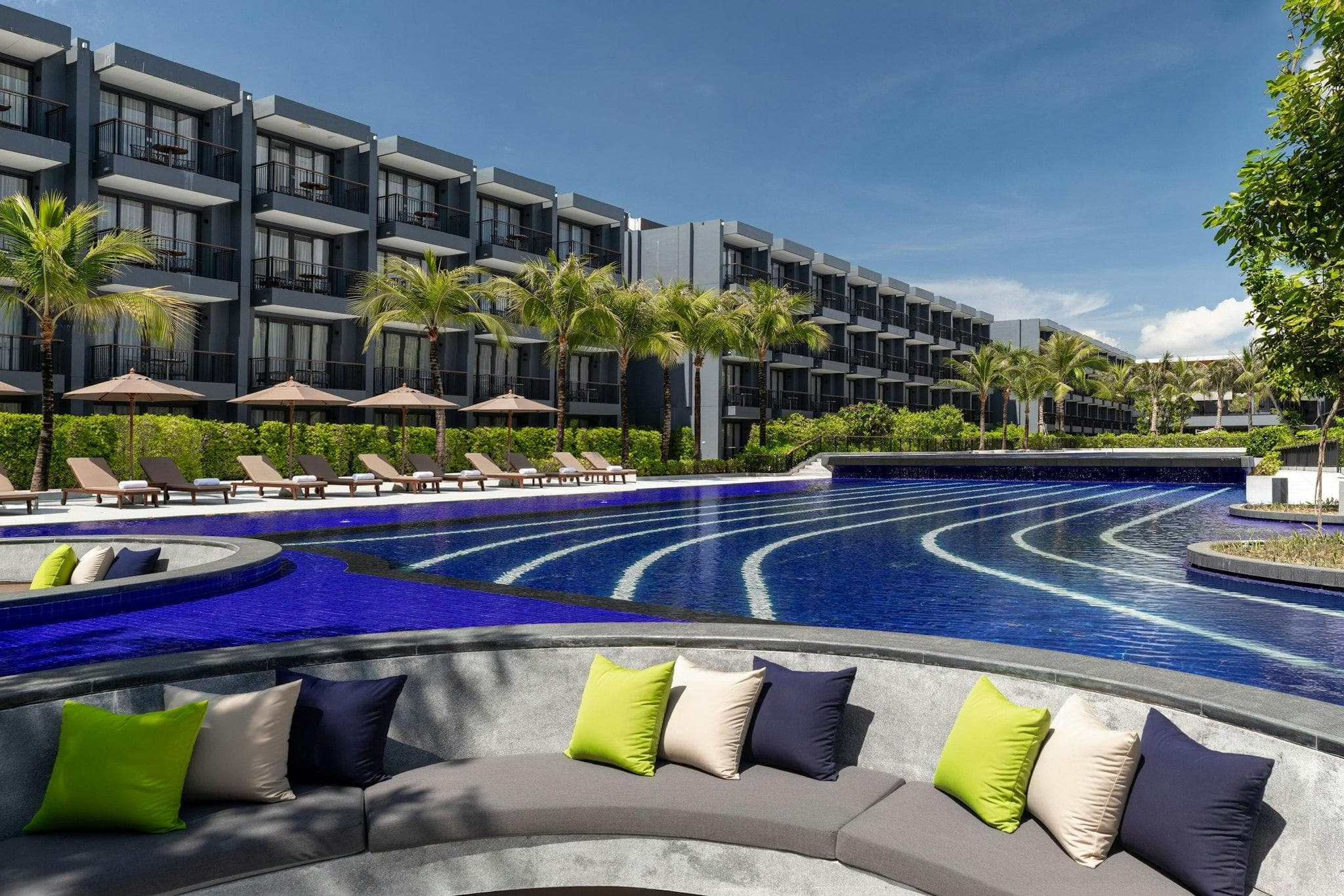 Courtyard by Marriott Phuket Chalong Bay Resort photo 4