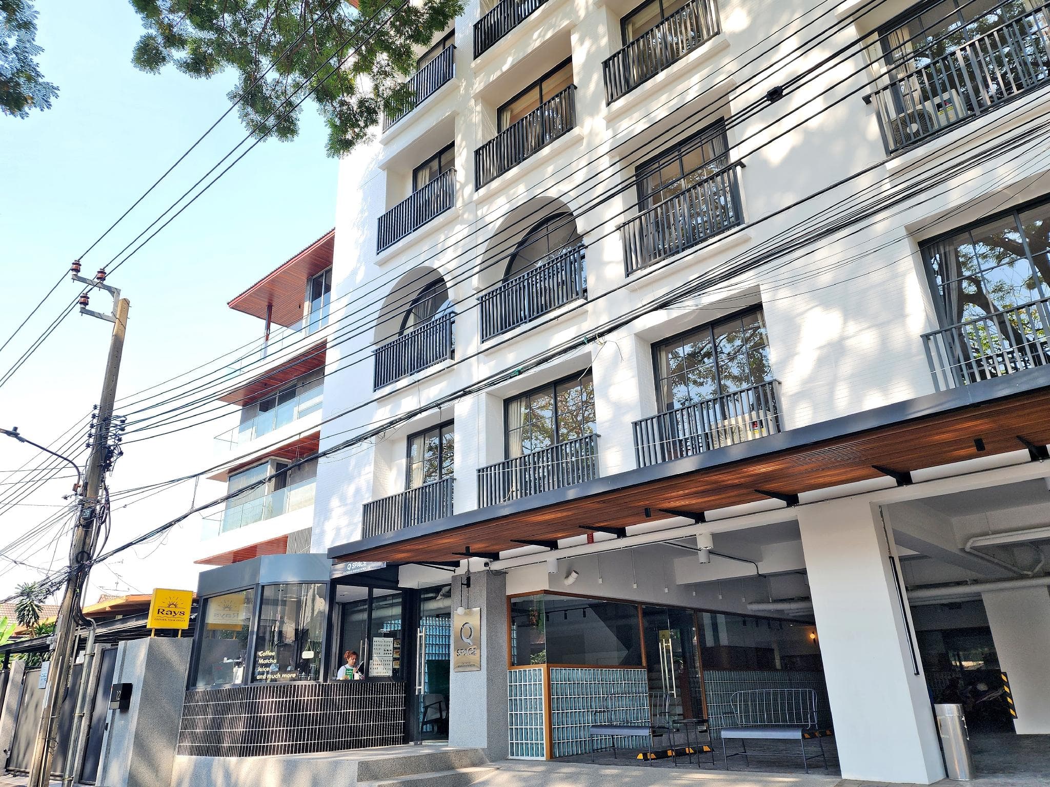 Q Space Sathorn - Narathiwas 18 photo 3