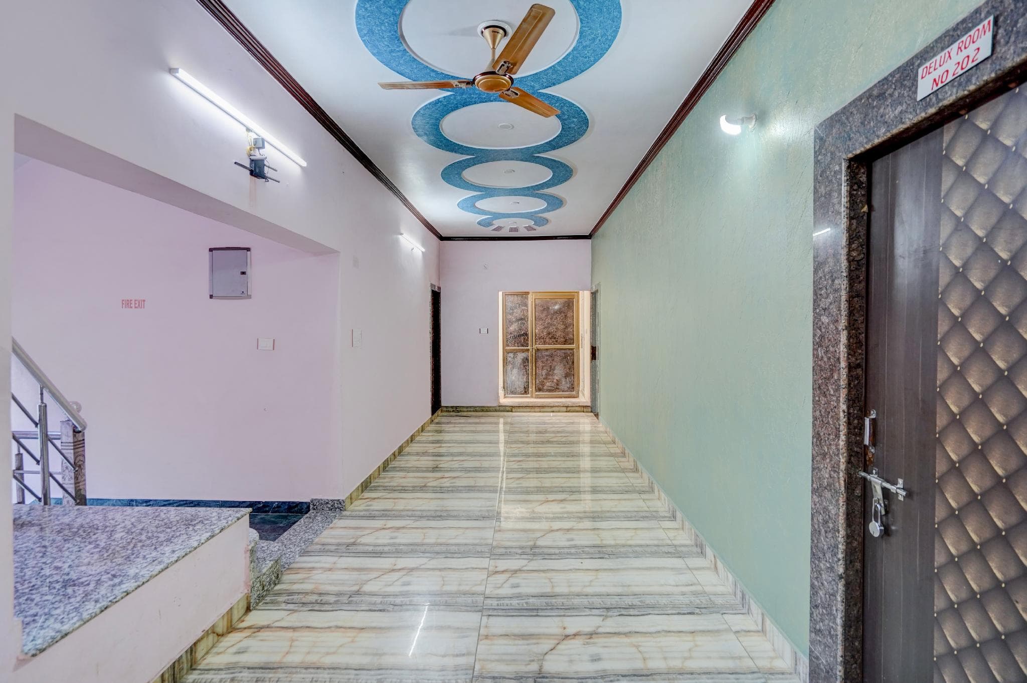 Super OYO Collection O Gorakhpur Mandir Formerly Pavitra Palace photo 4