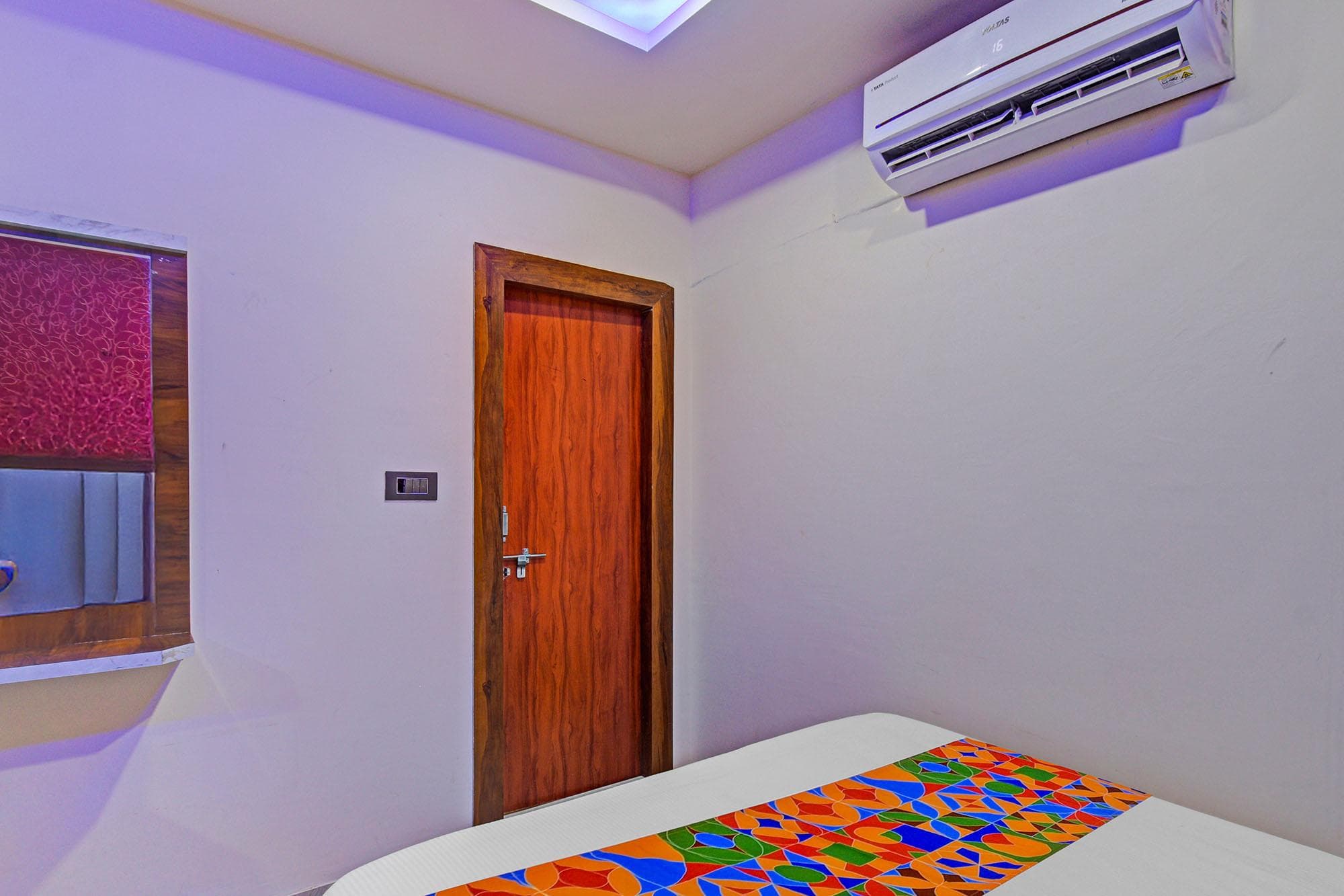 FabHotel SV Grand photo 4