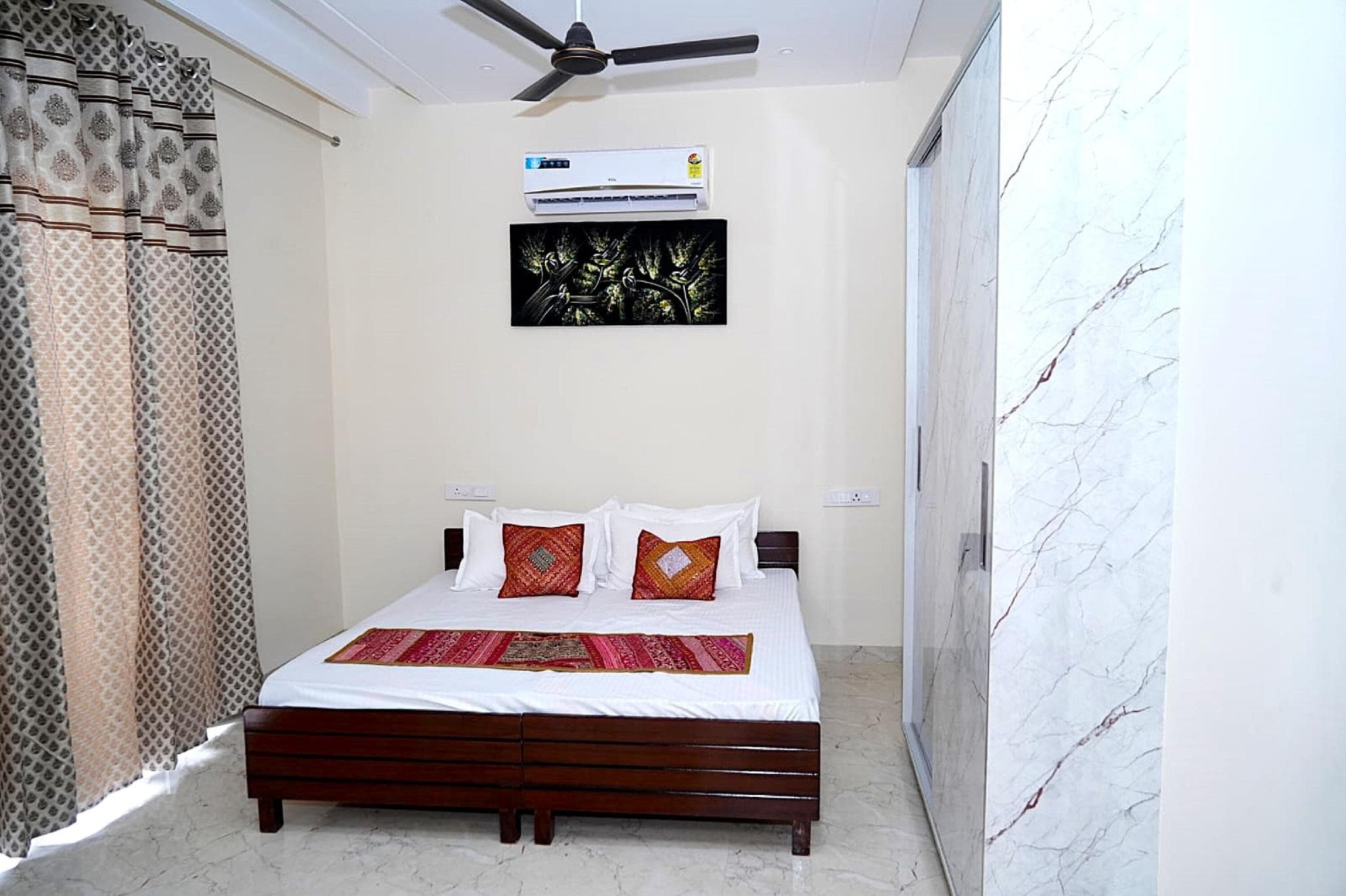IT Park Home Stay Sector 13 photo 3