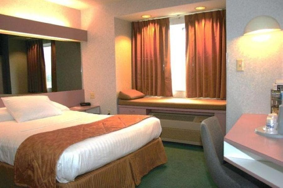 CenterWay Hotel Tonawanda photo 5
