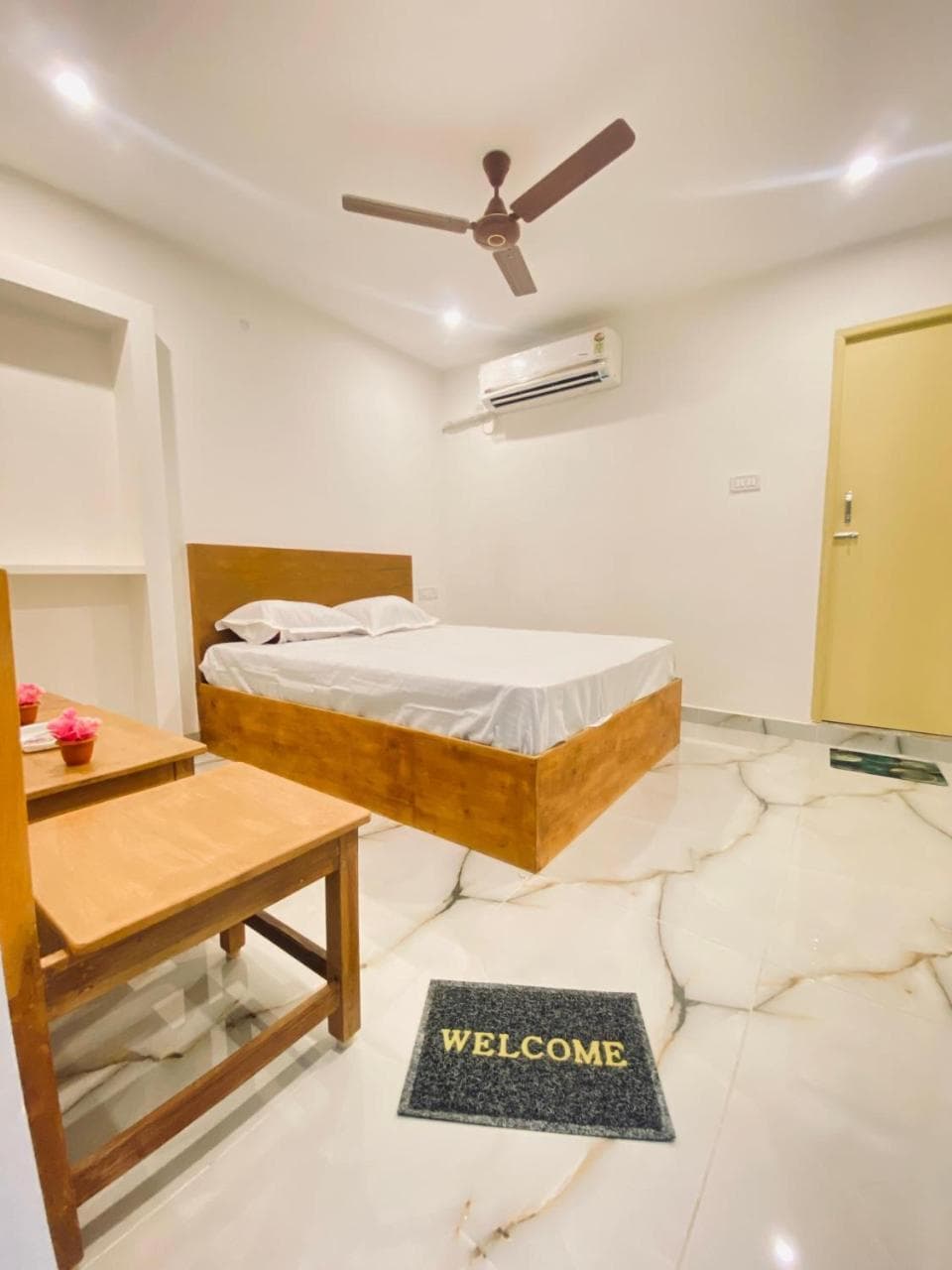 Skanda's Residency & Rooms photo 2