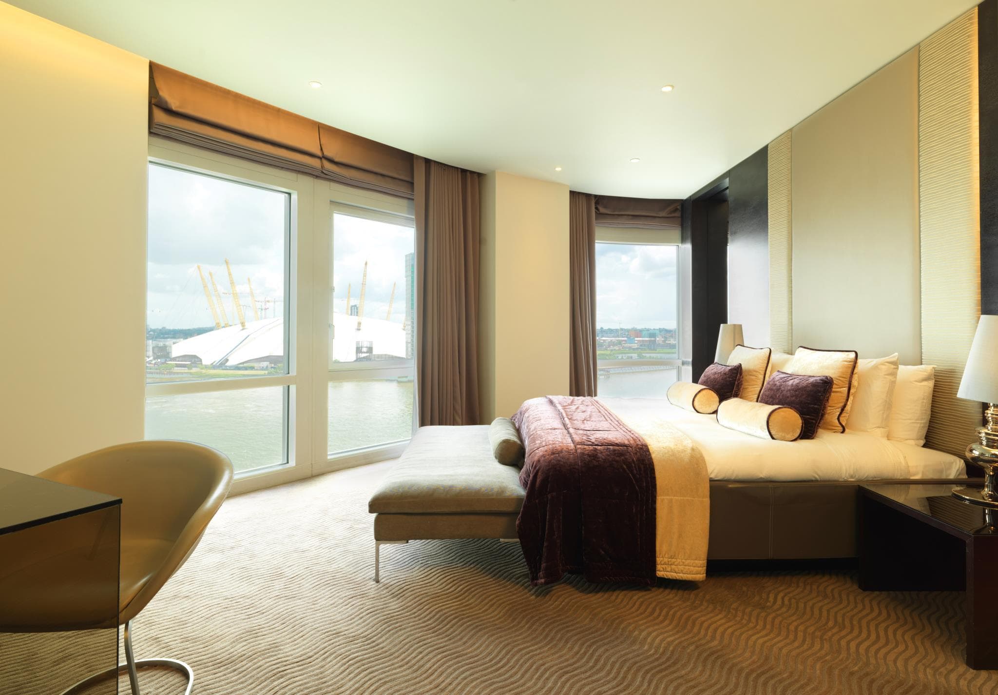 Radisson Blu Hotel, London Canary Wharf East photo 2