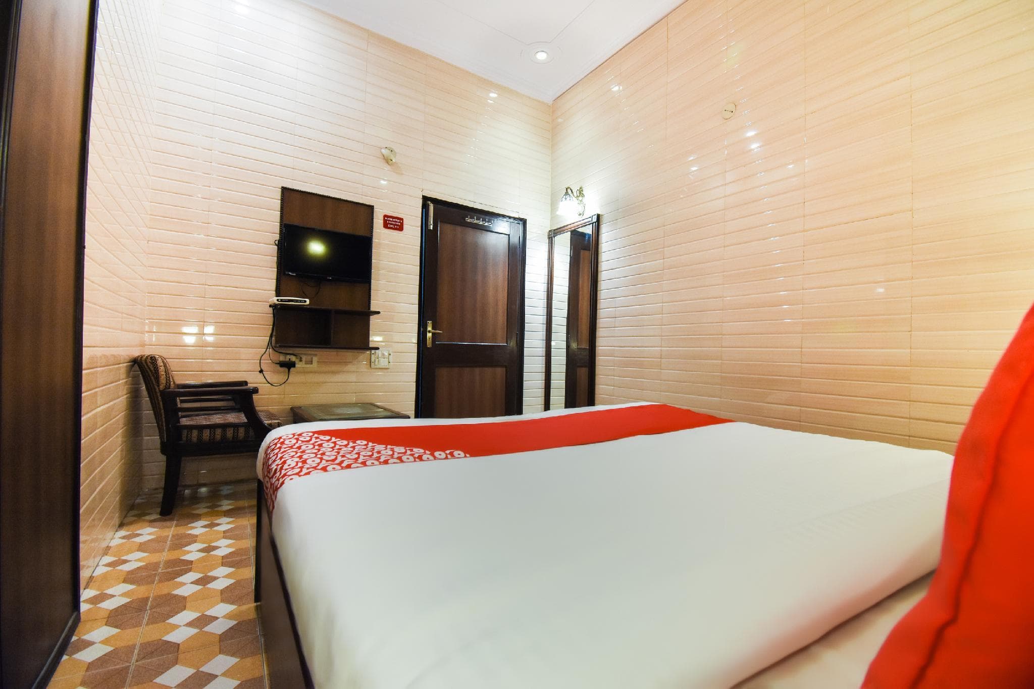 OYO Hotel Holy City photo 5