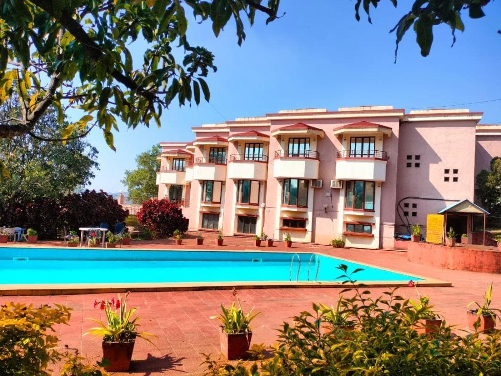 The Dhanhills - A Valley View Hotel In Panchgani