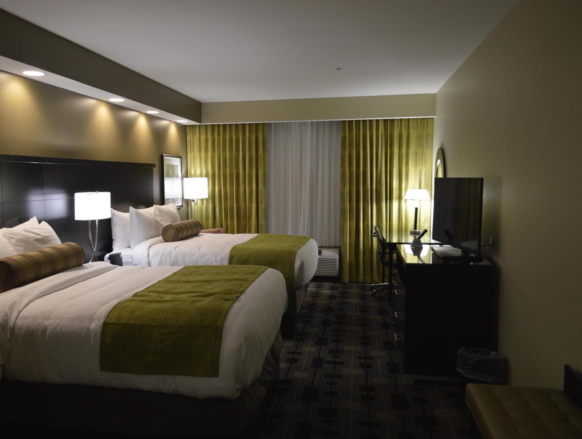Best Western Plus University Inn photo 2