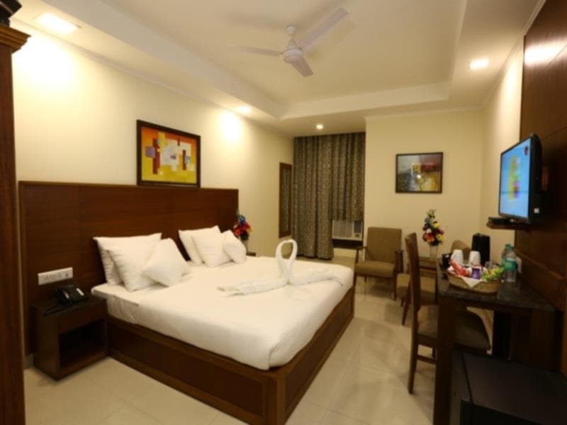 Hotel Rainbow Ghaziabad photo 2