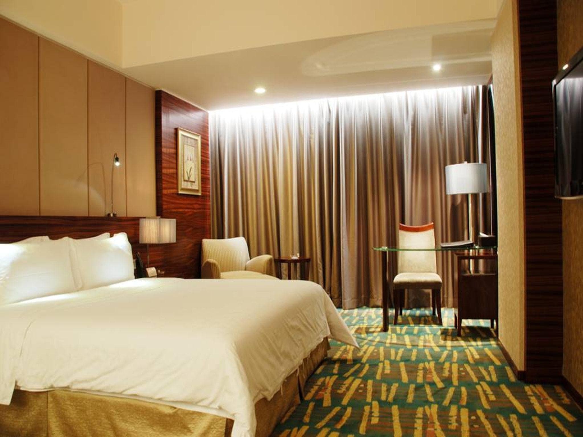 Good International Hotel photo 2