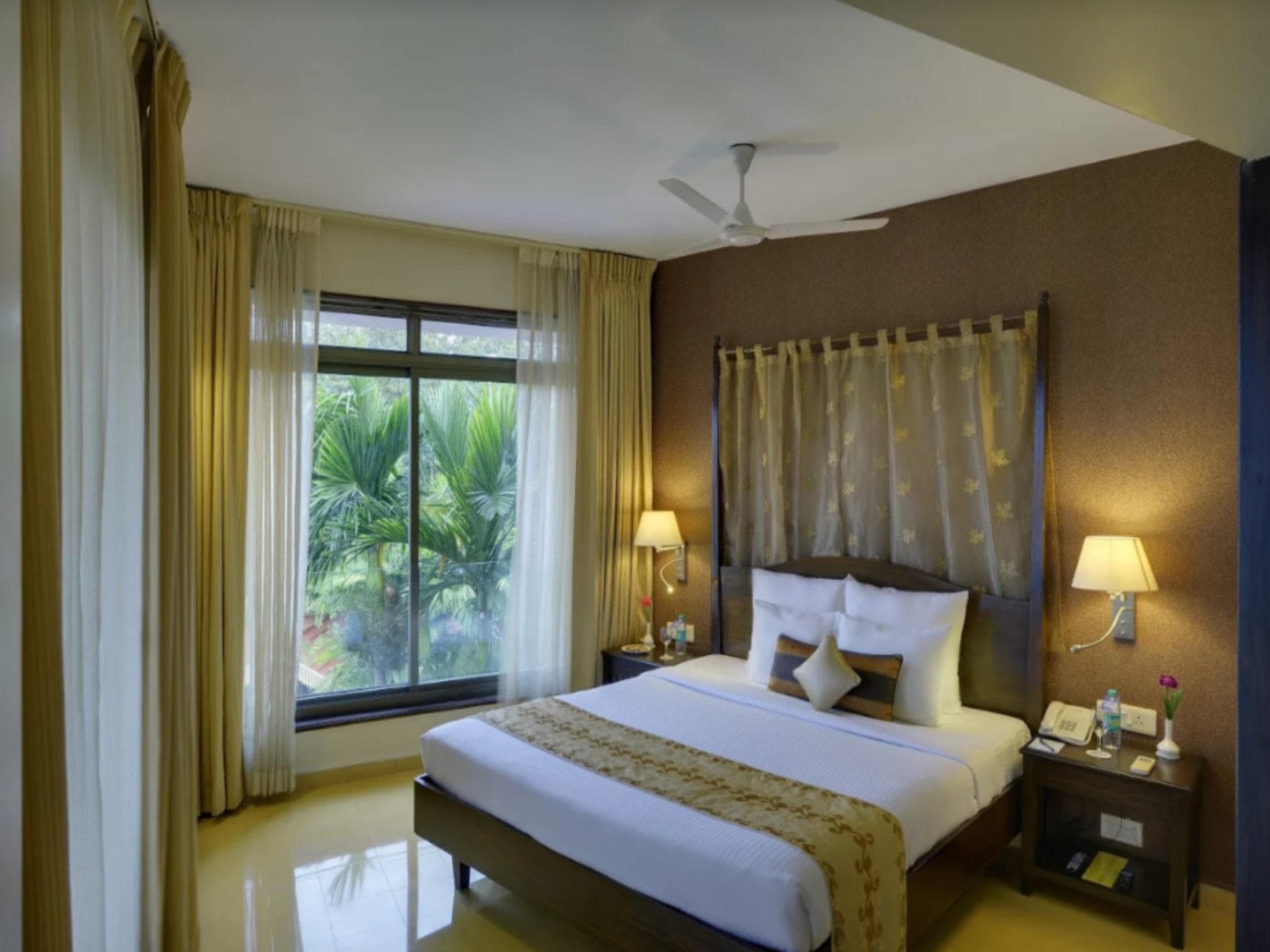 The Crown Goa Hotel photo 5