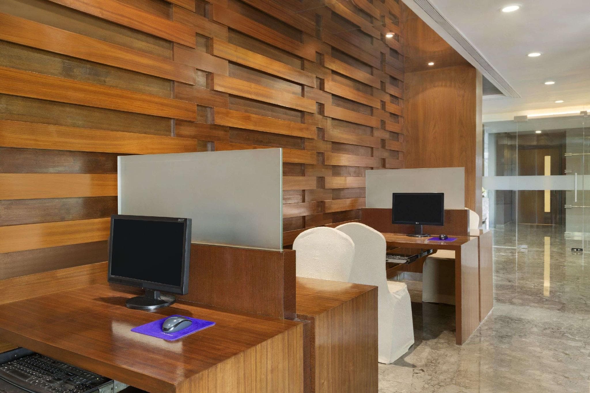 Ramada by Wyndham Powai Hotel & Convention Centre photo 5
