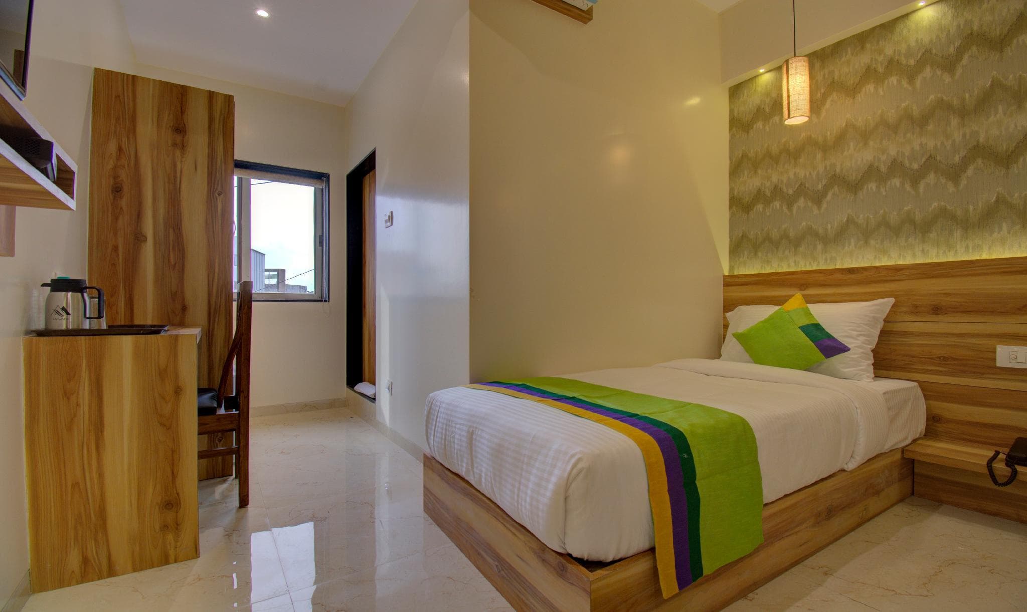 Hotel Amisha International